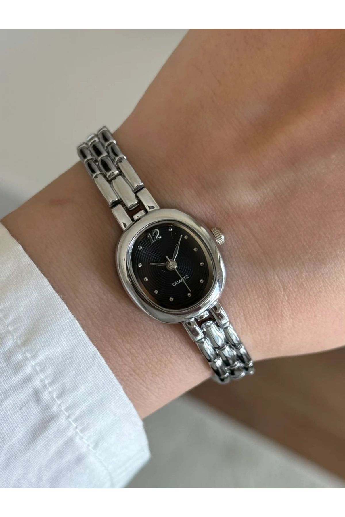 RoseandRoses Damie Minimal Vintage Model Kadın Kol Saati Gümüş (Siyah Kadran)