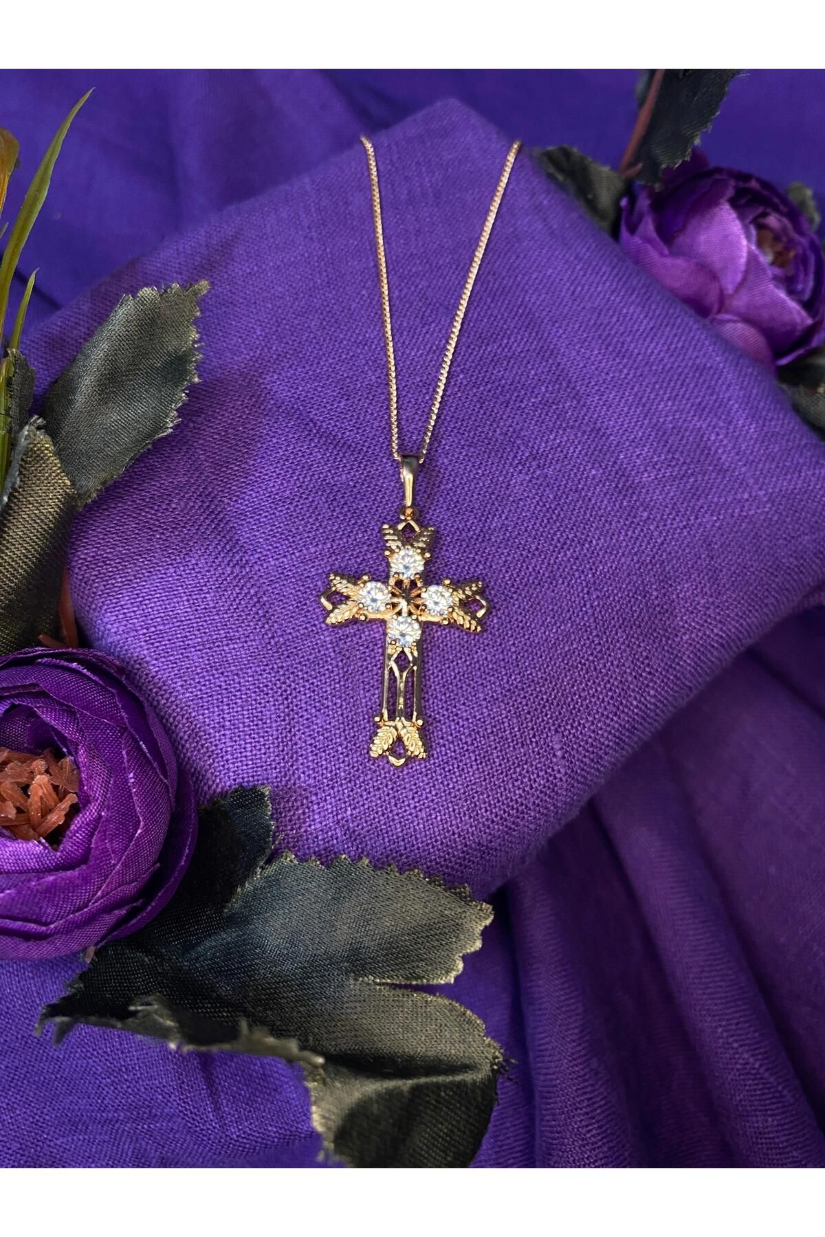 BYBAL Rose Gold Taş Detaylı Haç Model Paslanmaz Çelik Kolye