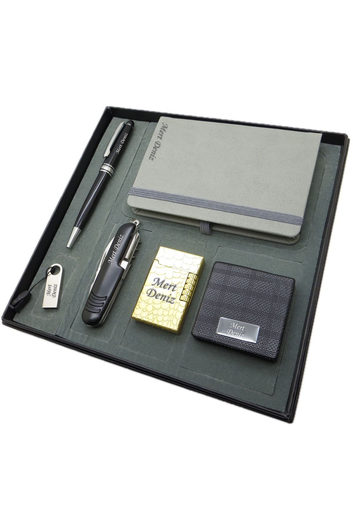 Signator ® Felsina | İsme Özel Set - Çakmak + Not Defteri + Fonksiyonlu Çakı + 32 Gb. Usb Bellek +