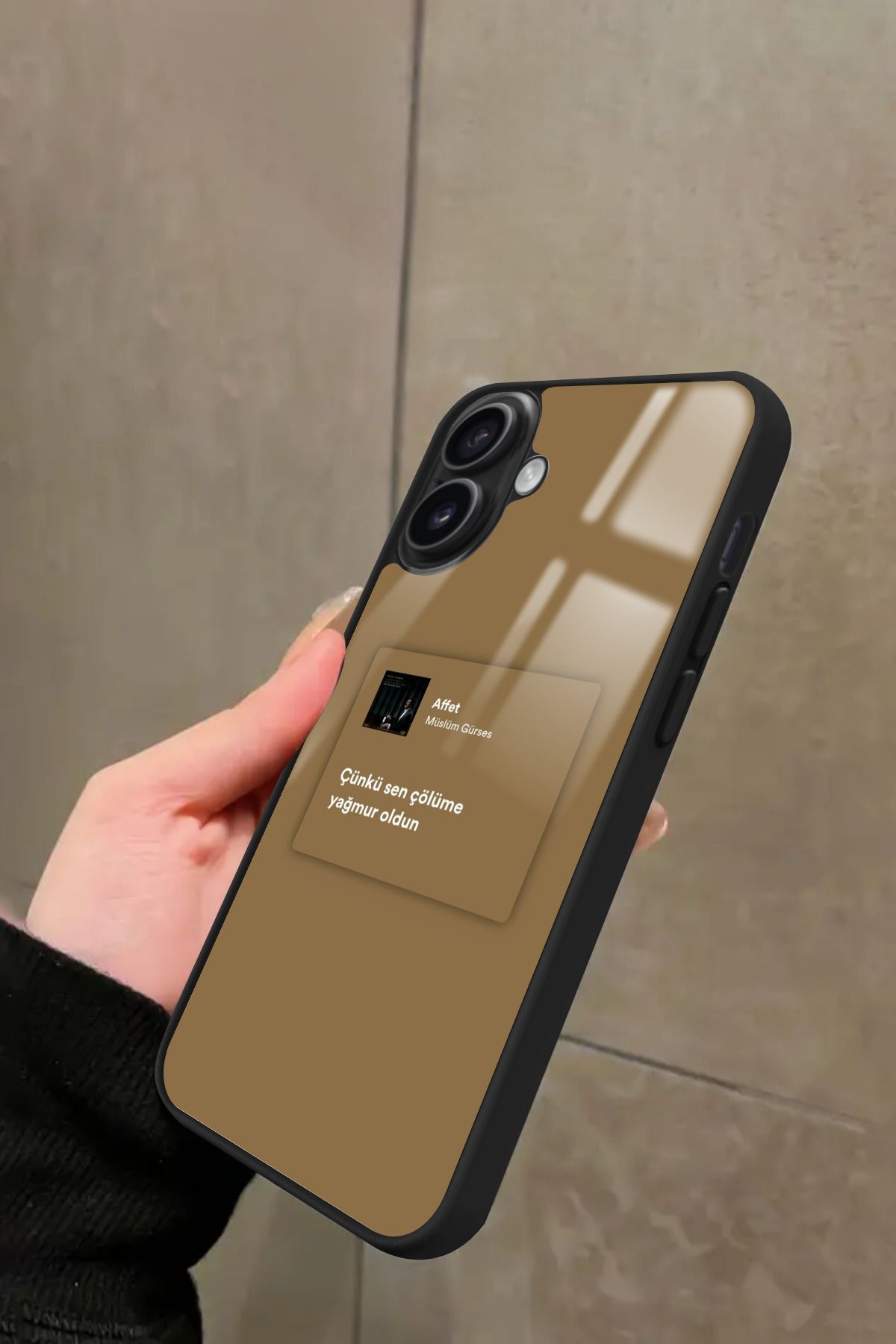 Snacase iPhone 16 Plus Uyumlu Müslüm Gürses Şarkı Sözü Tasarımlı Glossy Premium Kılıf