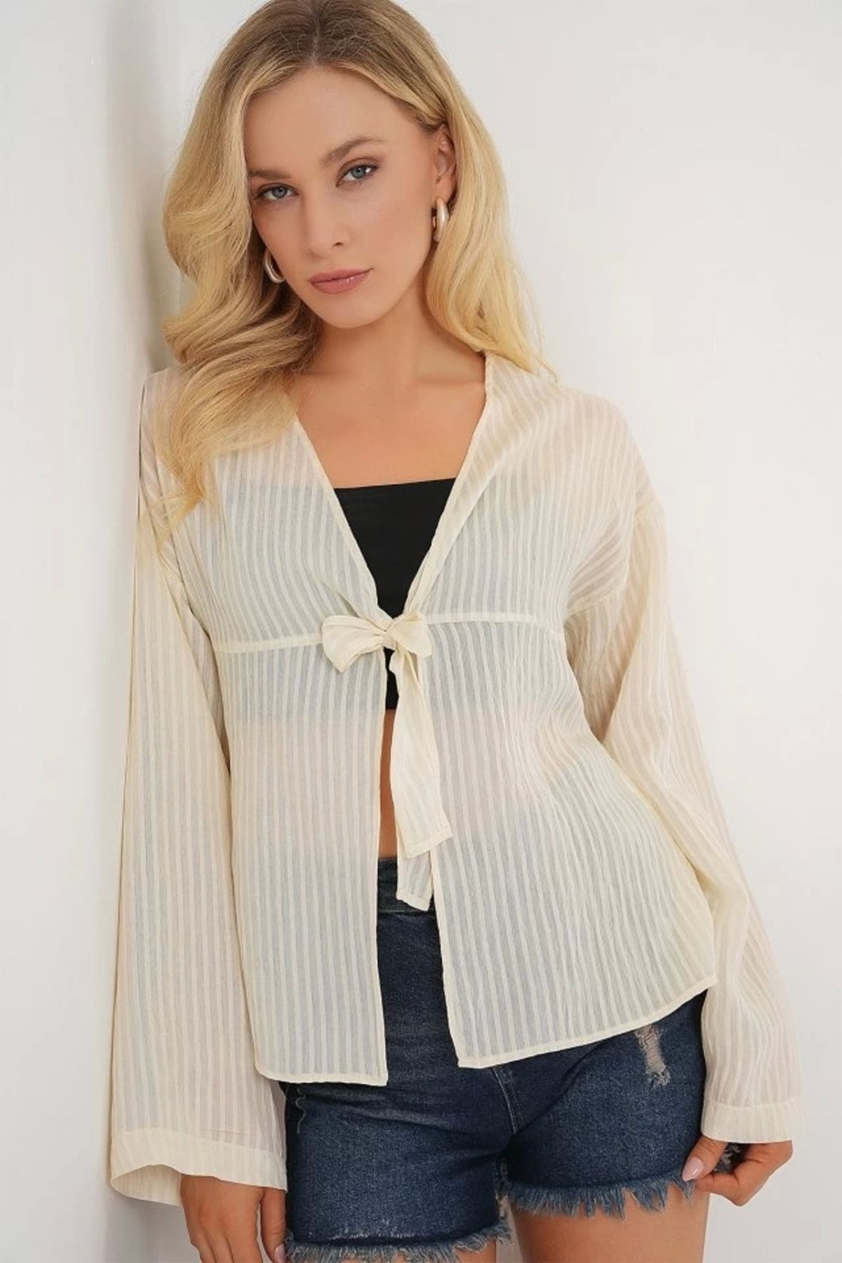 Butik Önü Bağcıklı Bluz 952 - Krem