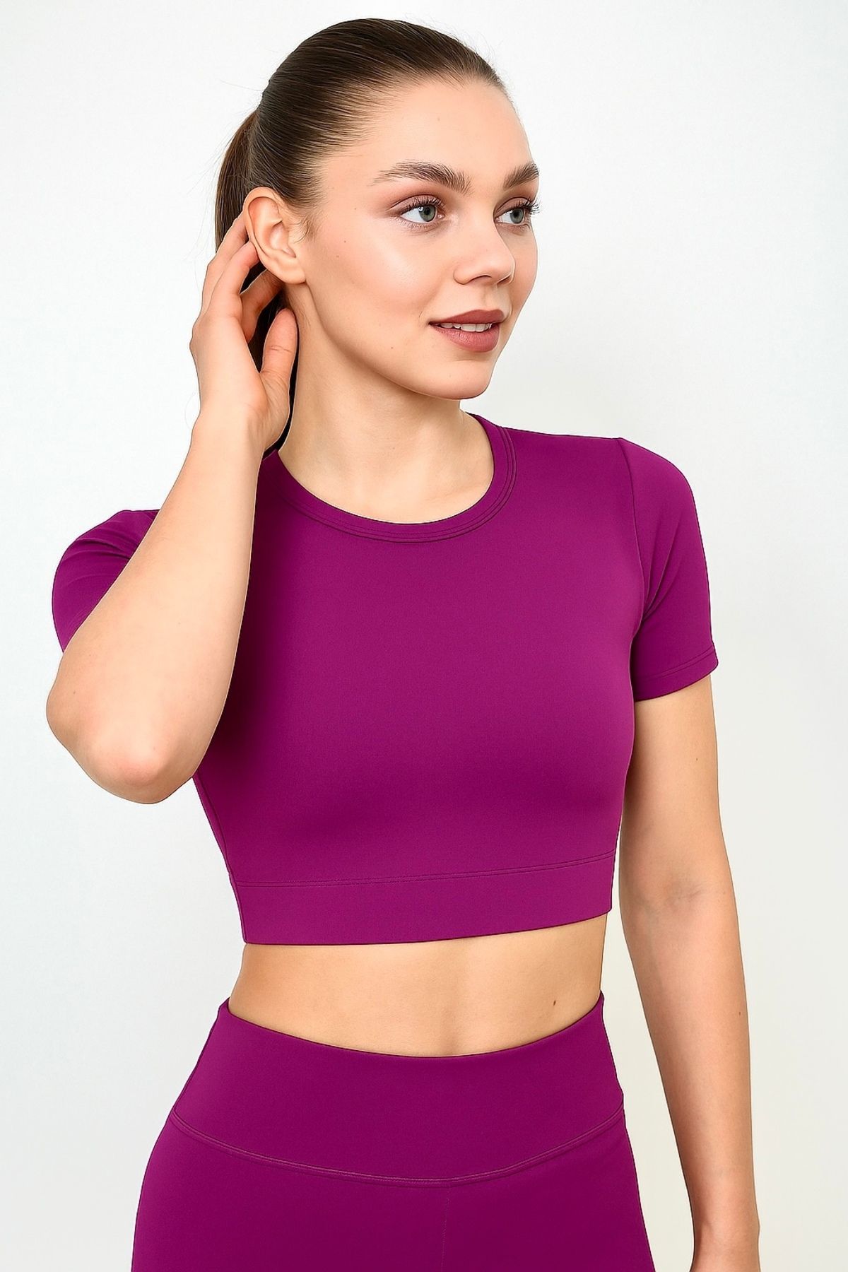 OPENDO Bisiklet Yaka Body Crop T-Shirt