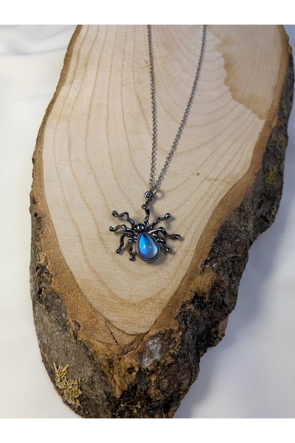asem jewelry ÖRÜMCEK FİGÜRLÜ AY TAŞI DETAYLI ÇELİK KOLYE