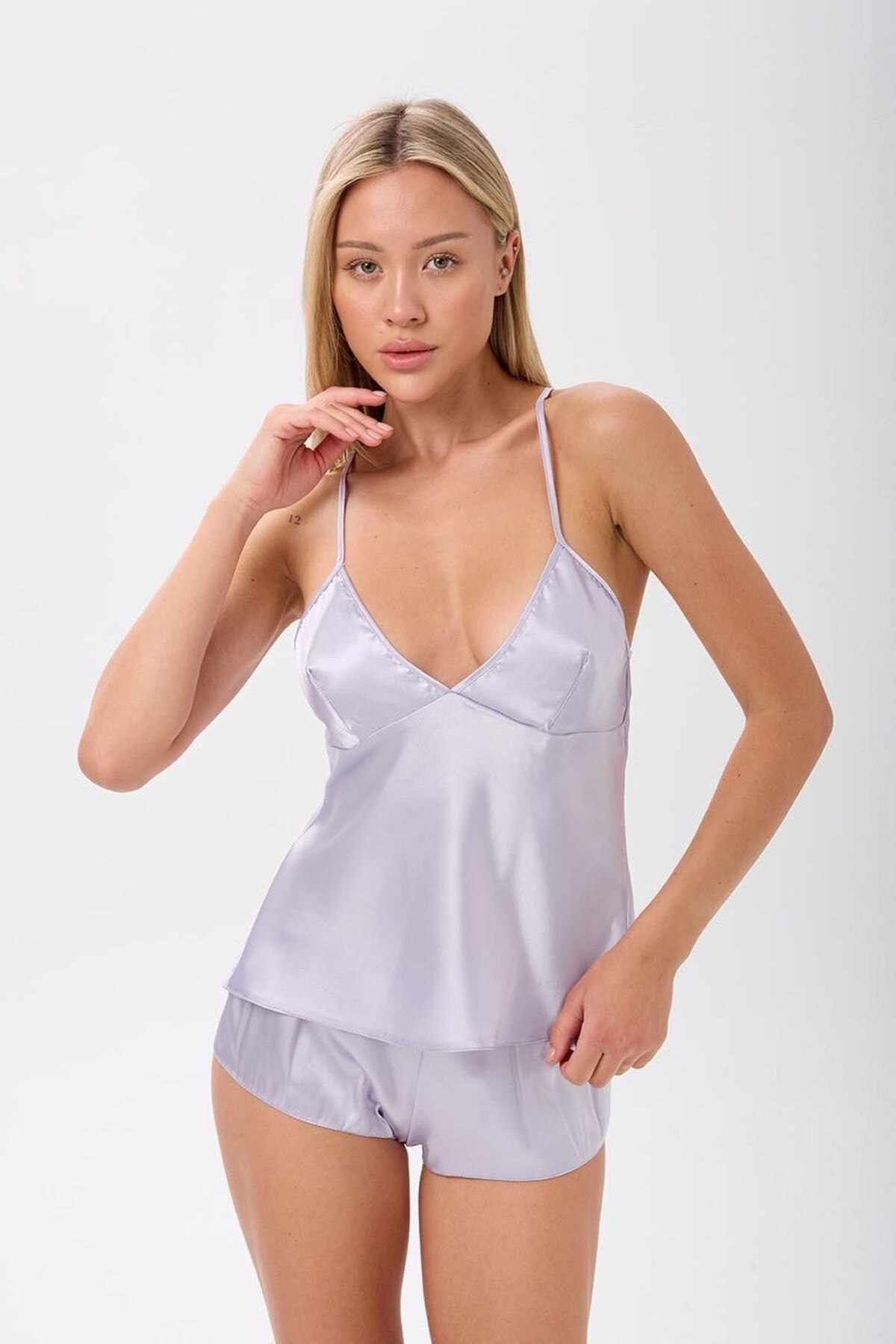 İNKO İÇ GİYİM Saten Ayarlanabilir Sırtı Açık Pijama Takımı