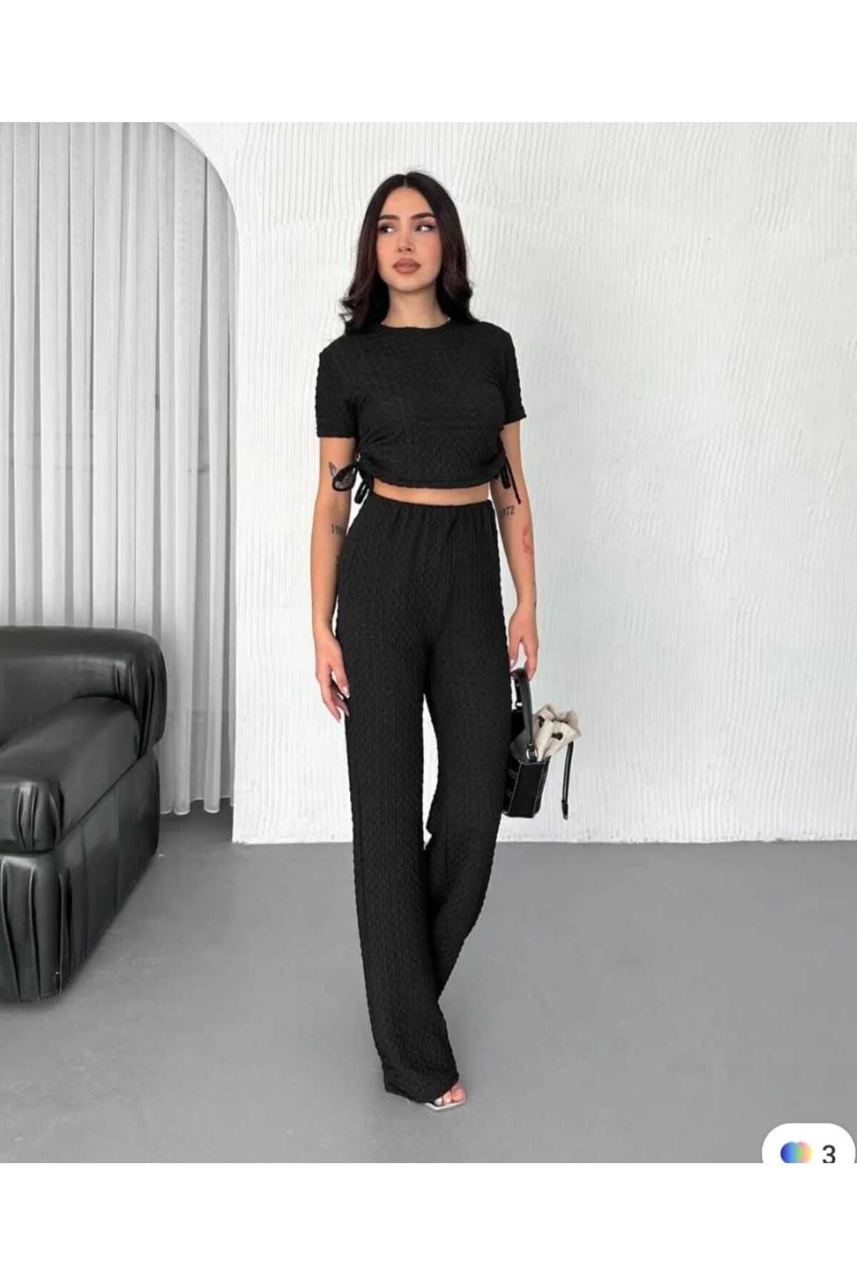 MissPul Kadın Gofre Kumaş Crop Yanları Büzgü Detaylı Pantolonlu Takım
