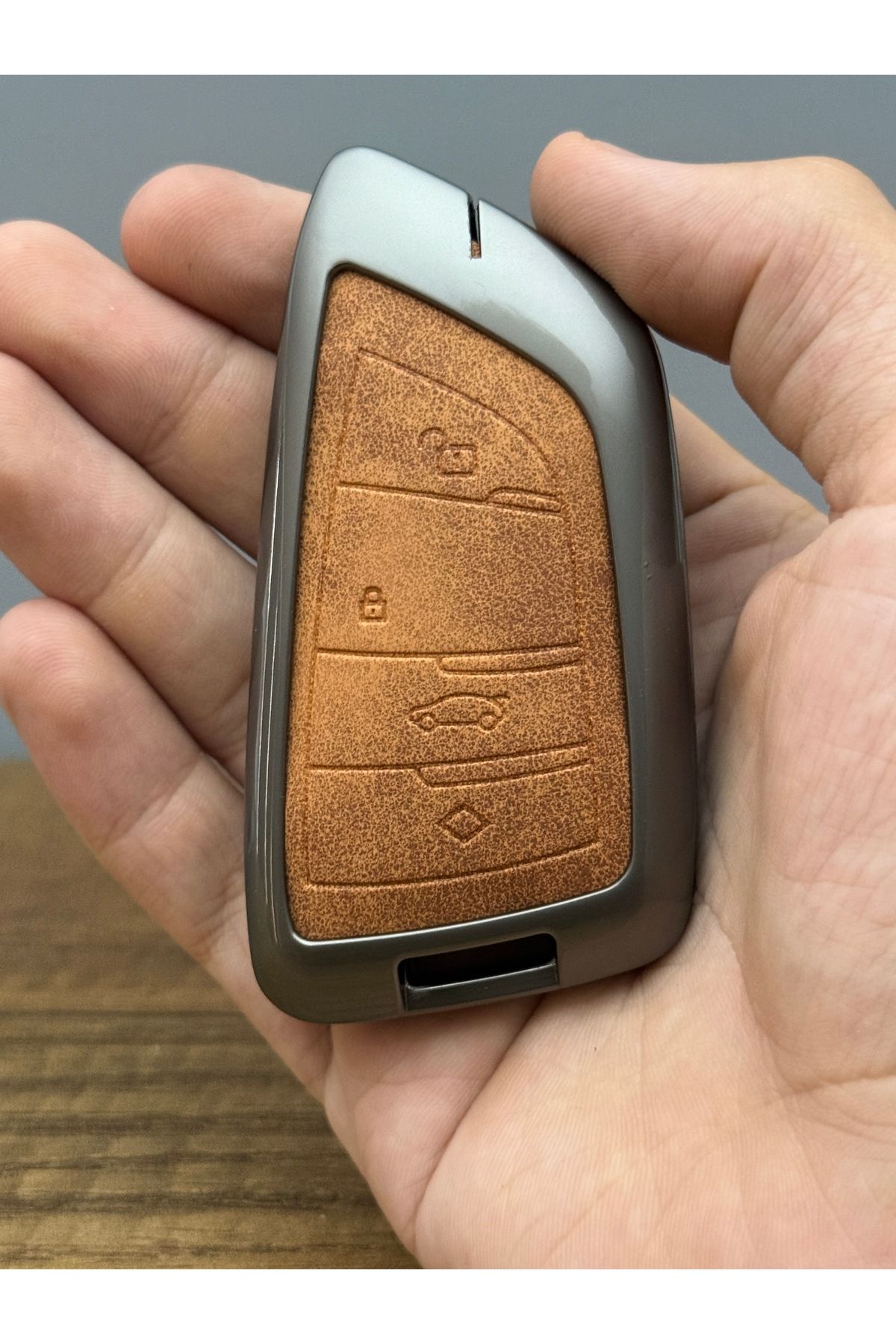Mavi Keys BMW F10, F11, F30, F90 FEM Smart 4 Düğmeli Deri Metal Anahtar Kumanda Koruma Kılıfı Kahverengi