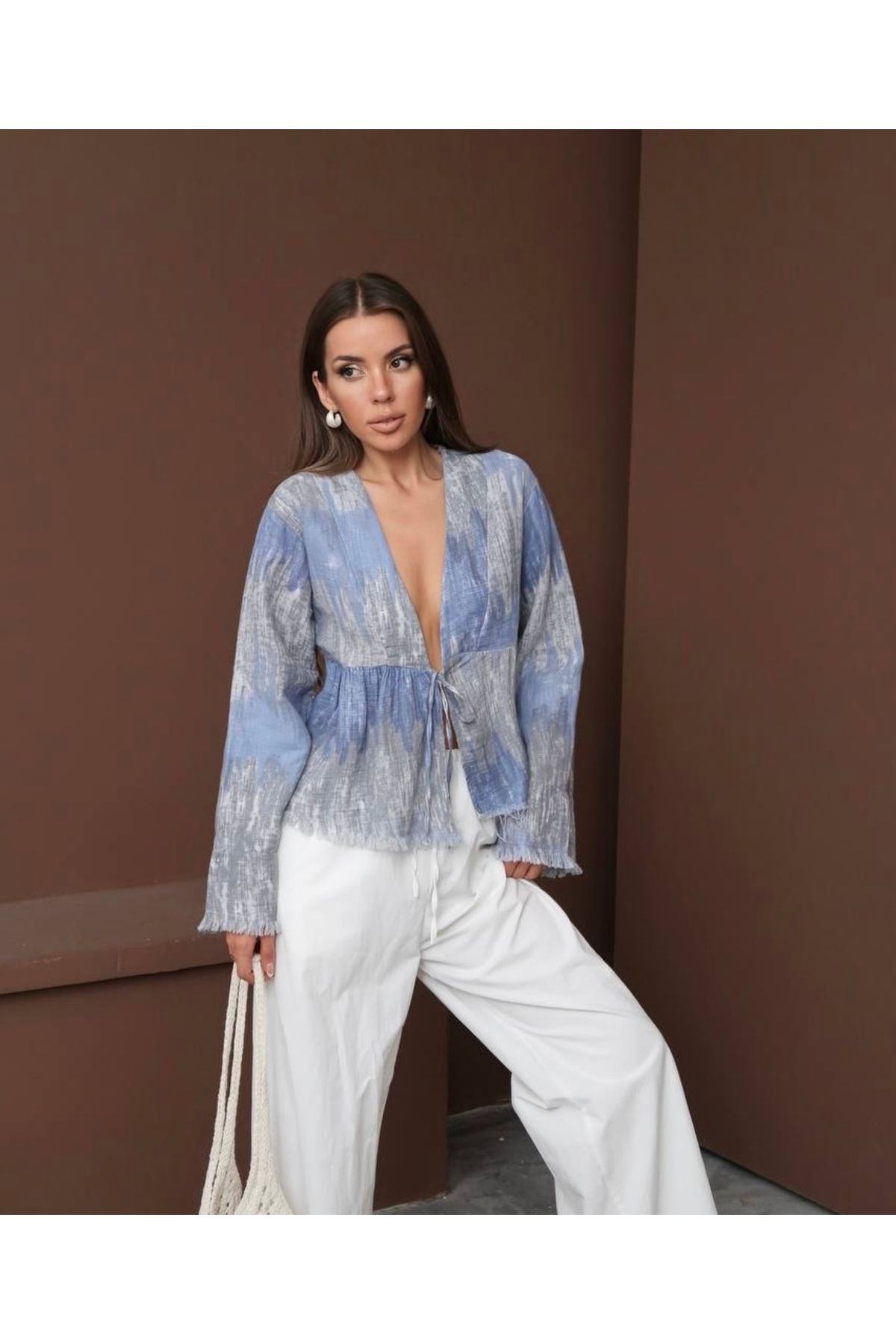 İLKCET MODA Mavi Batik Desen Püsküllü Bağlamalı Gömlek