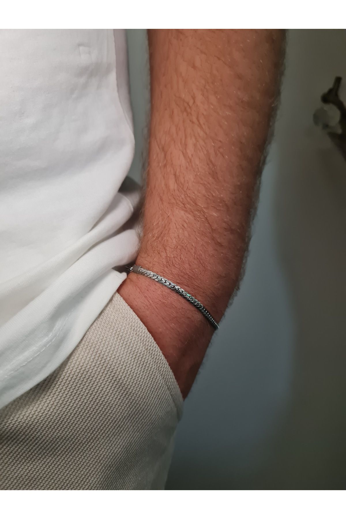 ZEYM Minimal Gümüş Renk Unisex Ayarlanabilir Bileklik – Günlük Tarzın Tamamlayıcısı