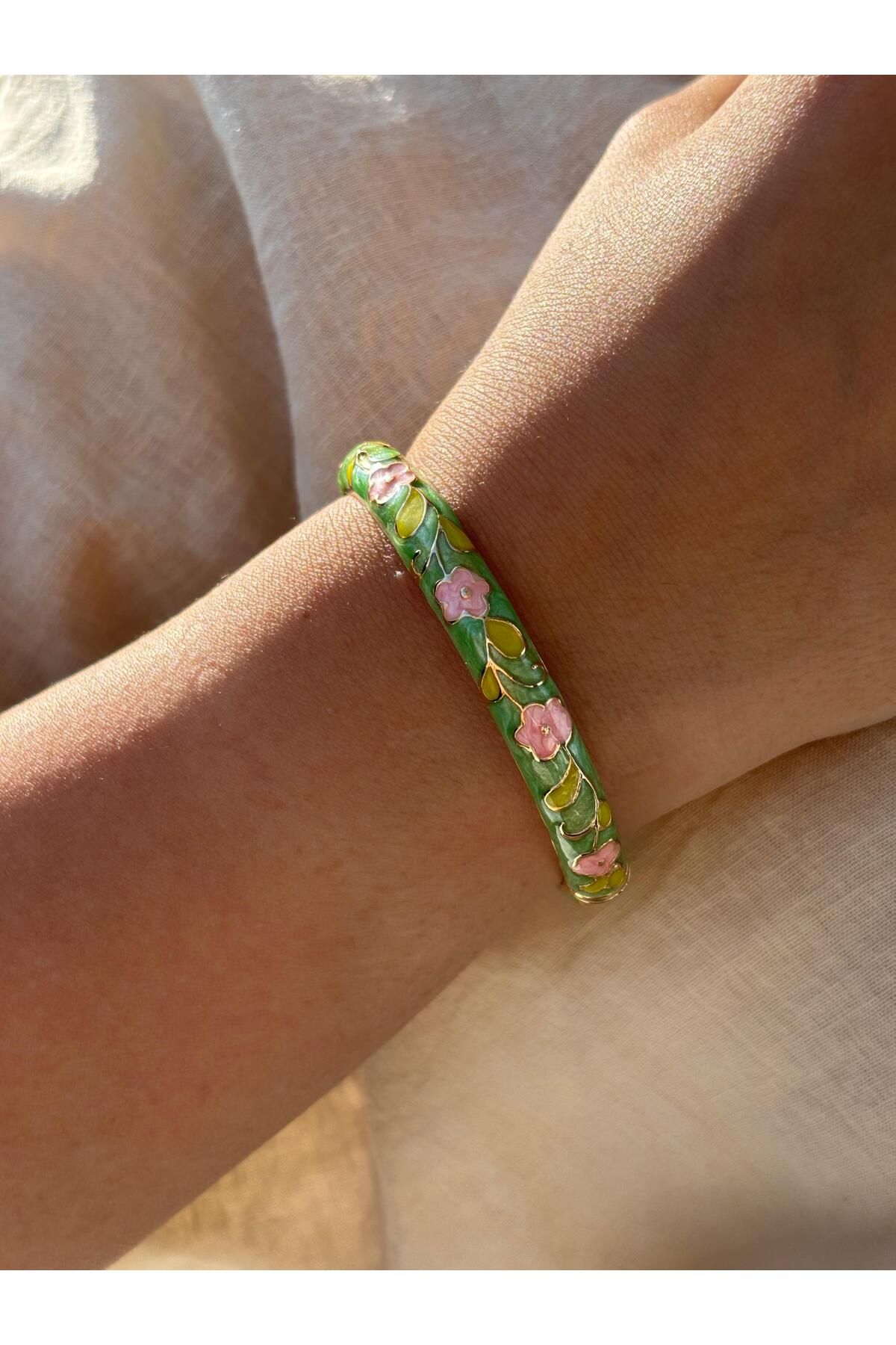 Akiha Aksesuar Flower Altın Kaplama Mineli Ve Çiçekli Vintage Kelepçe