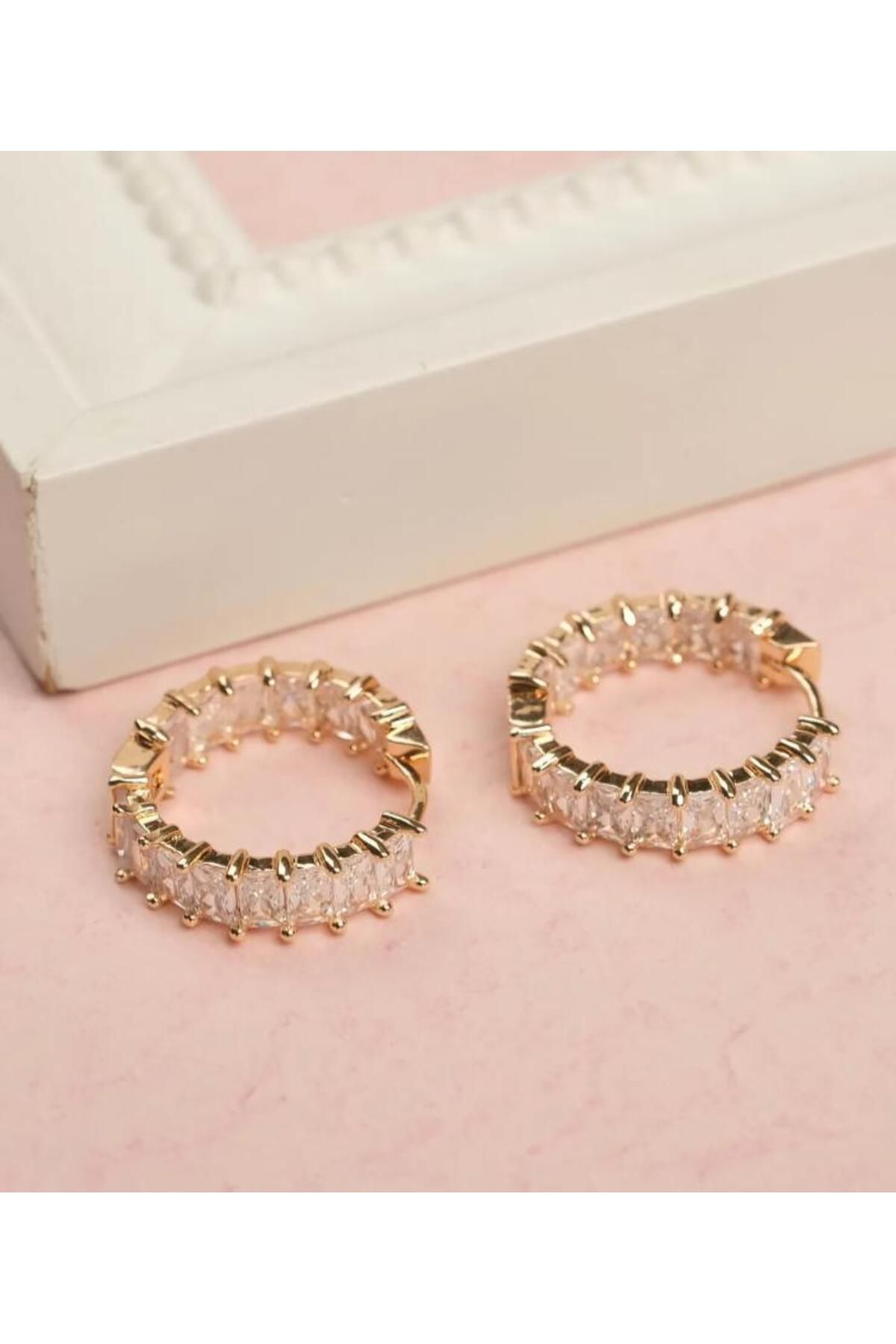 shop Lüx Taşlı Kadın Küpe Gold Renk Zarif (Paslanmaz) Altın Kaplama