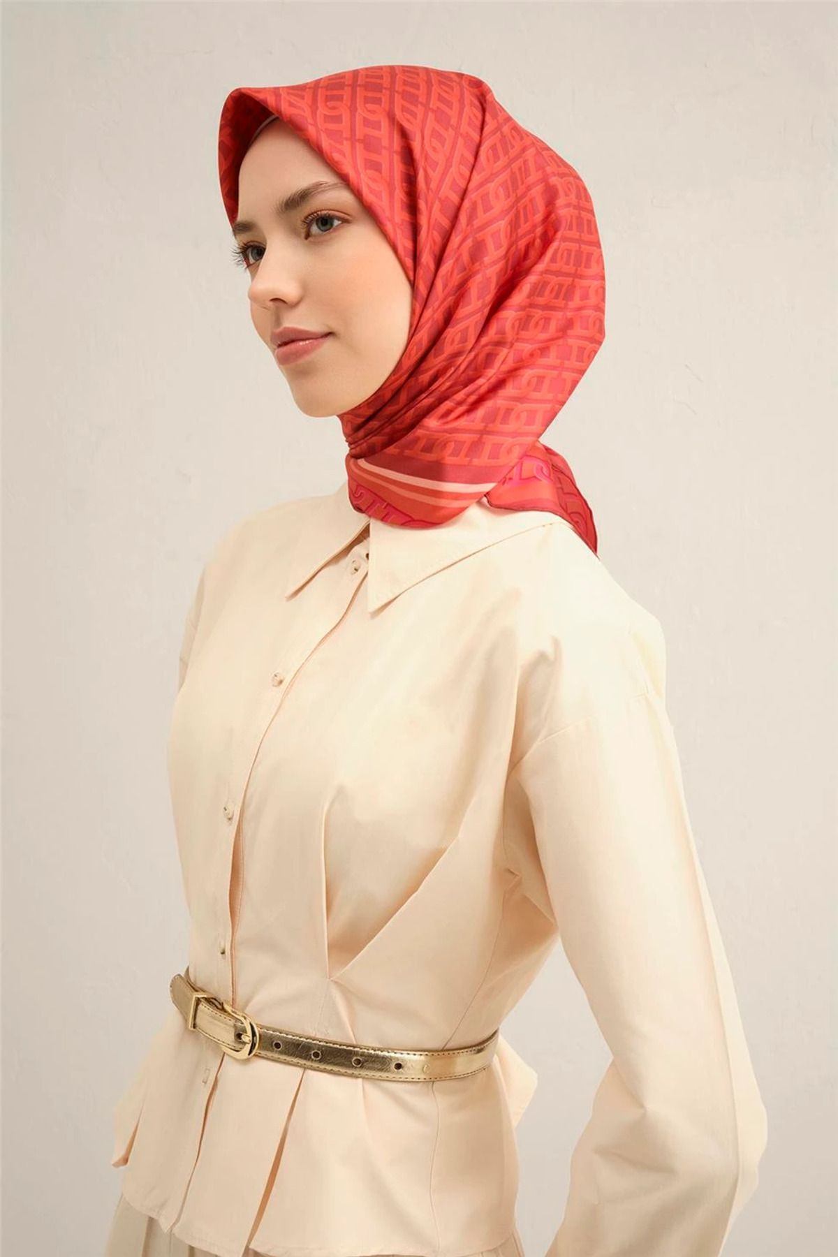 Armine Soyut Desenli Saf İpek Sura Eşarp -9301D - 04