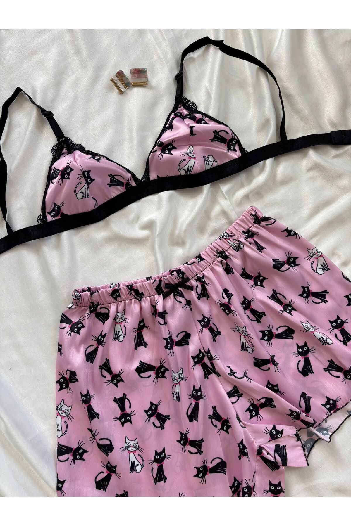 İNKO İÇ GİYİM Saten Desenli Dantel Detaylı Bralet Şort Takım