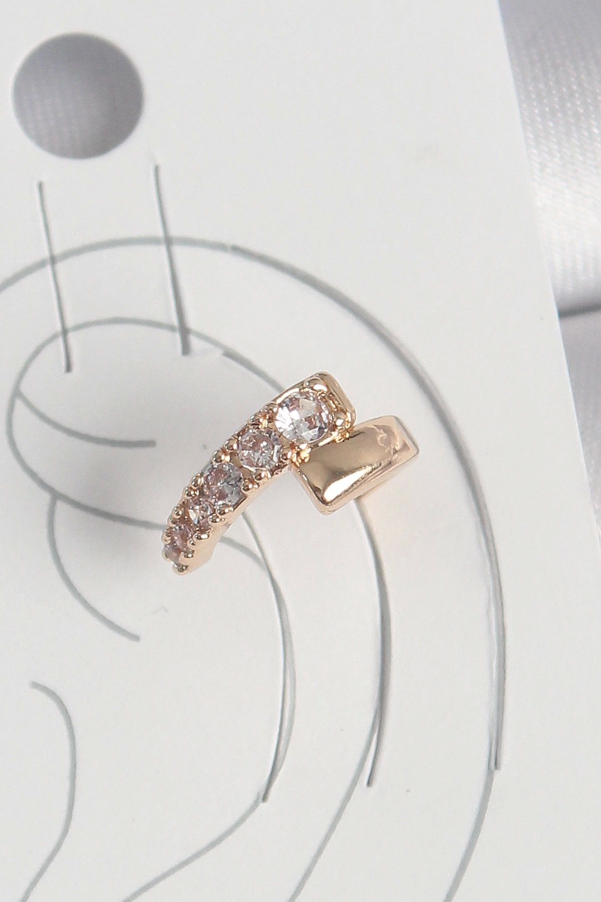 Clariss Pirinç Gold Renk Zirkon Taşlı Kadın Kıkırdak Küpe