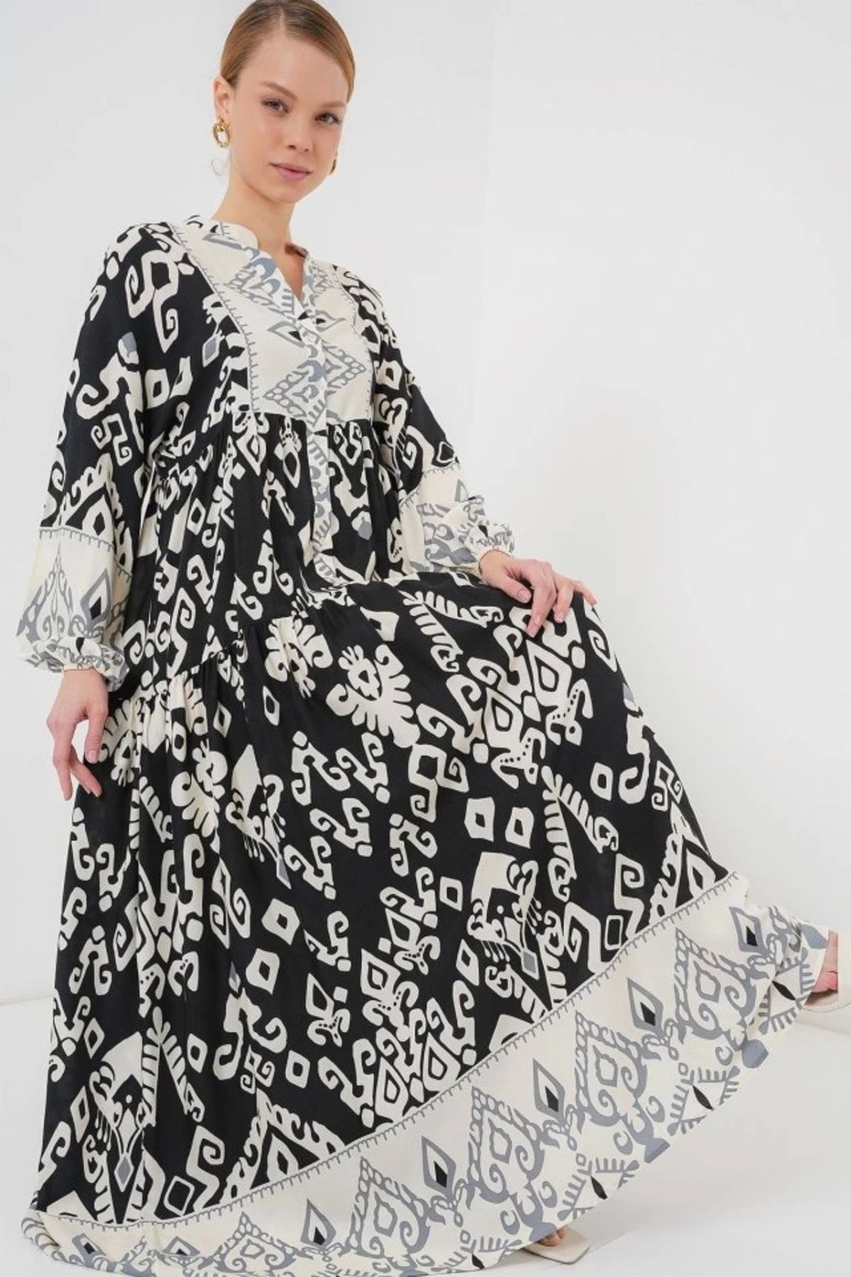 Butik 2423 Otantik Desenli Tesettür Elbise - Siyah 8