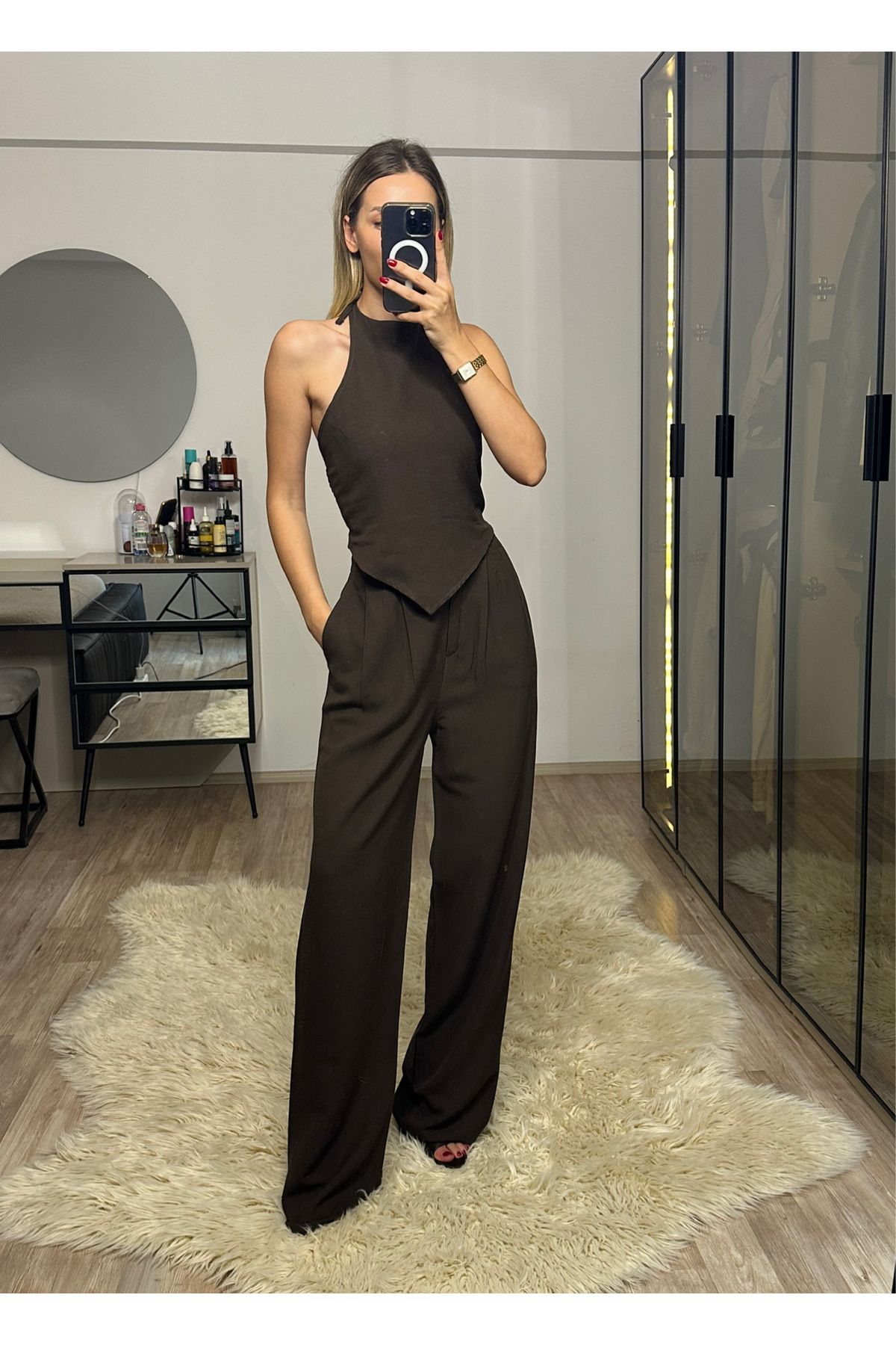 NET OF NOT Emily Acı Kahve Bambu Keten Asimetrik Halter Yaka Bluz Pantolon Takım