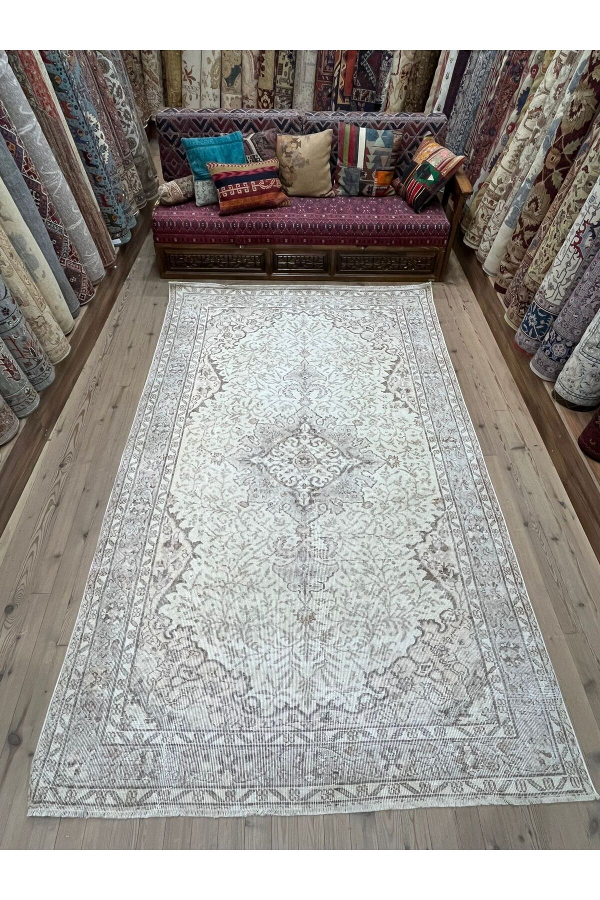 ŞİRVAN HALI EL DOKUMA VİNTAGE HALI - 164 x 266