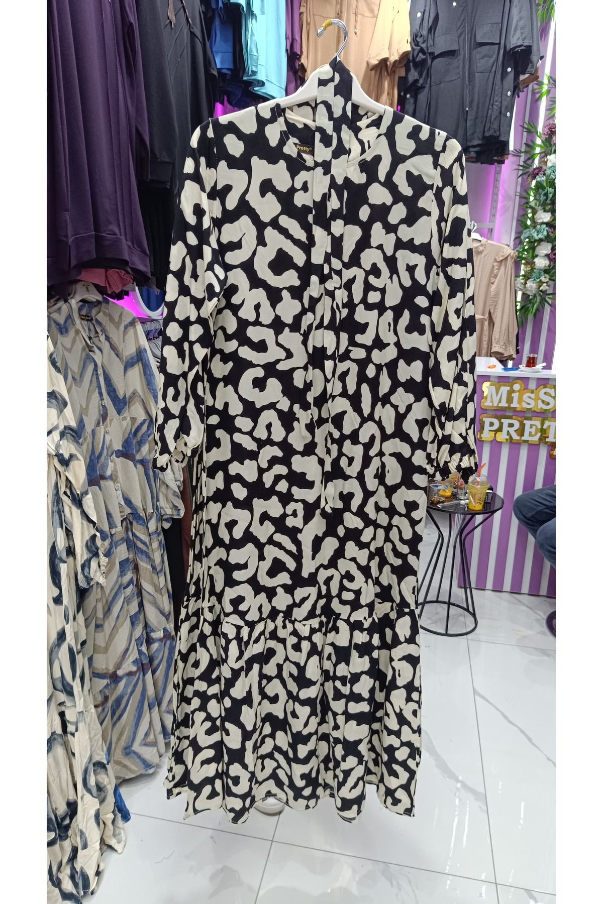 Sonbaharmoda Desenli Viskon Kuşaklı Tesettür Elbise