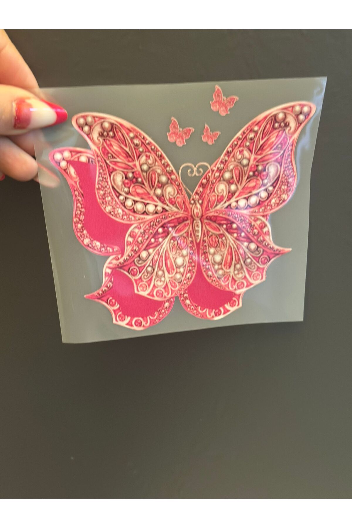 Gönülden Tasarım 11X11 CM ÜTÜ İLE YAPIŞAN PEMBE KELEBEK TRANSFER BASKI ARMA