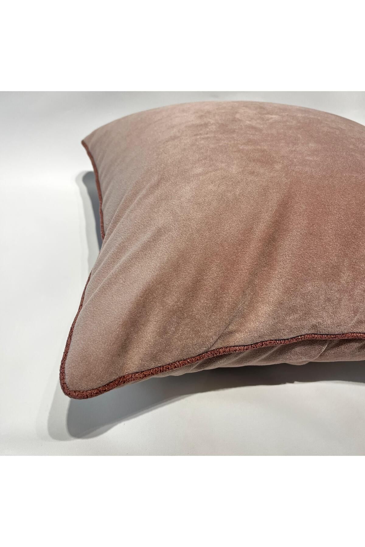Home SİYAH İNCİ HOME Pembe süet desenli biyeli kırlent kılıfı