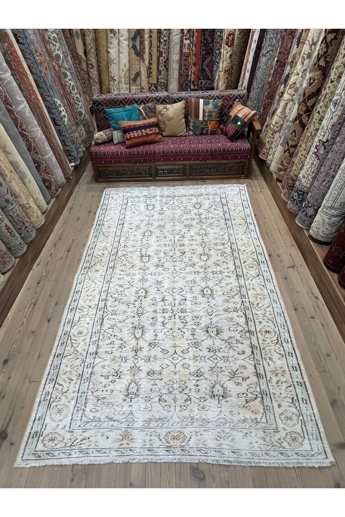 ŞİRVAN HALI EL DOKUMA VİNTAGE HALI - 158 X 272