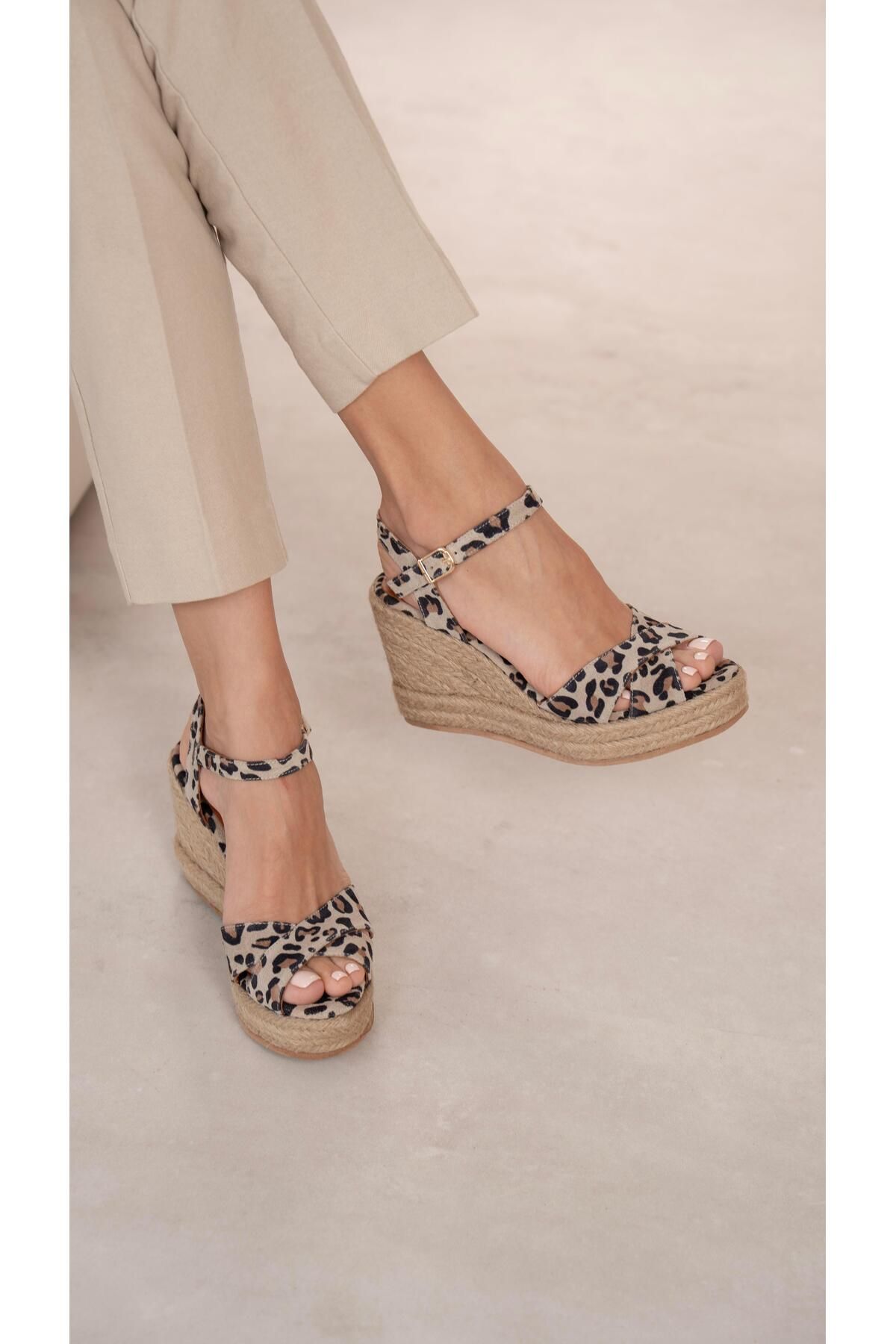 ECENİN BUTİĞİ Kuzma Leopar Hakiki Deri Sandalet
