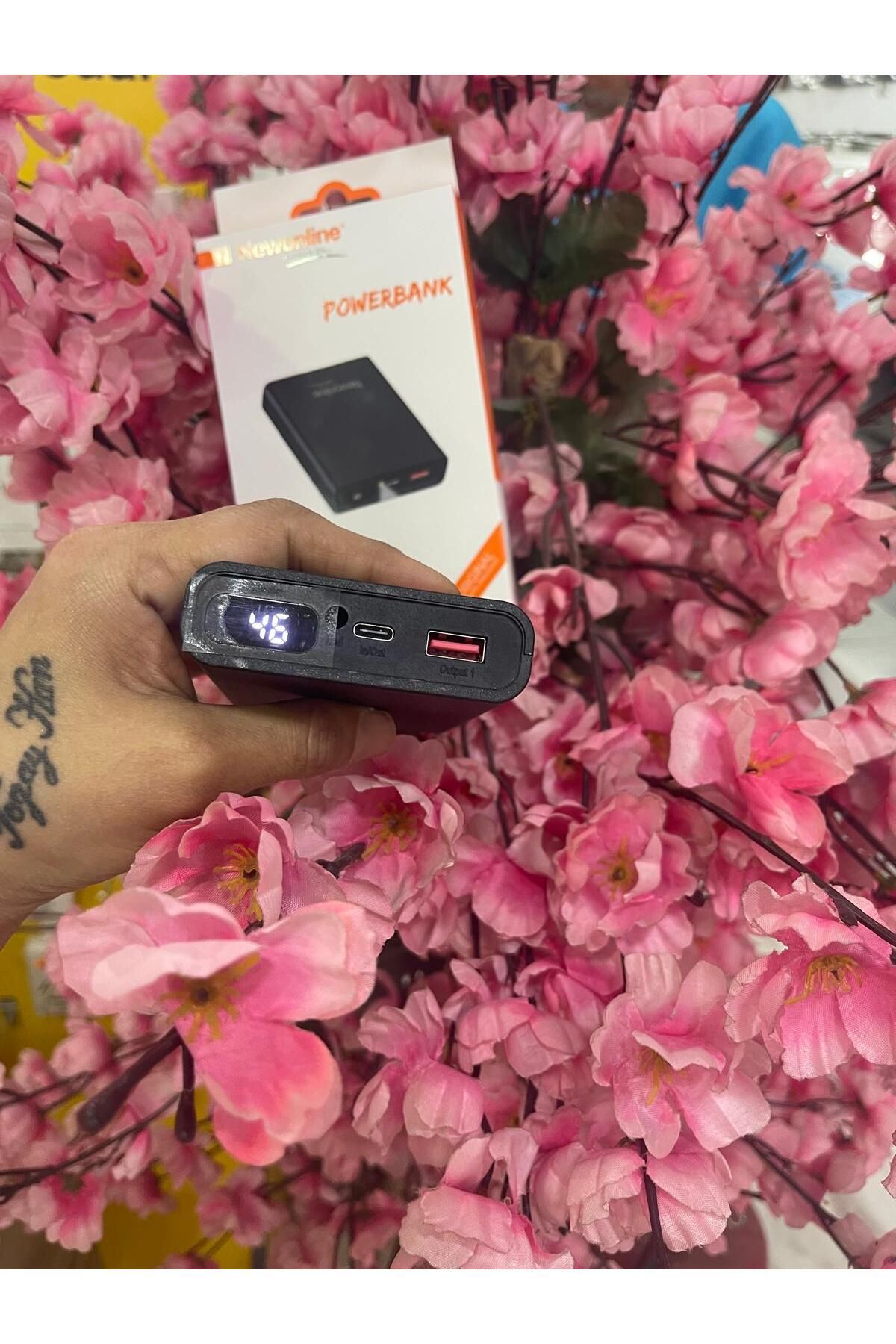 inteknoloji Powerbank 10000 Mah 3.6 Amper Dijital Göstergeli Type C Fener Işıklı