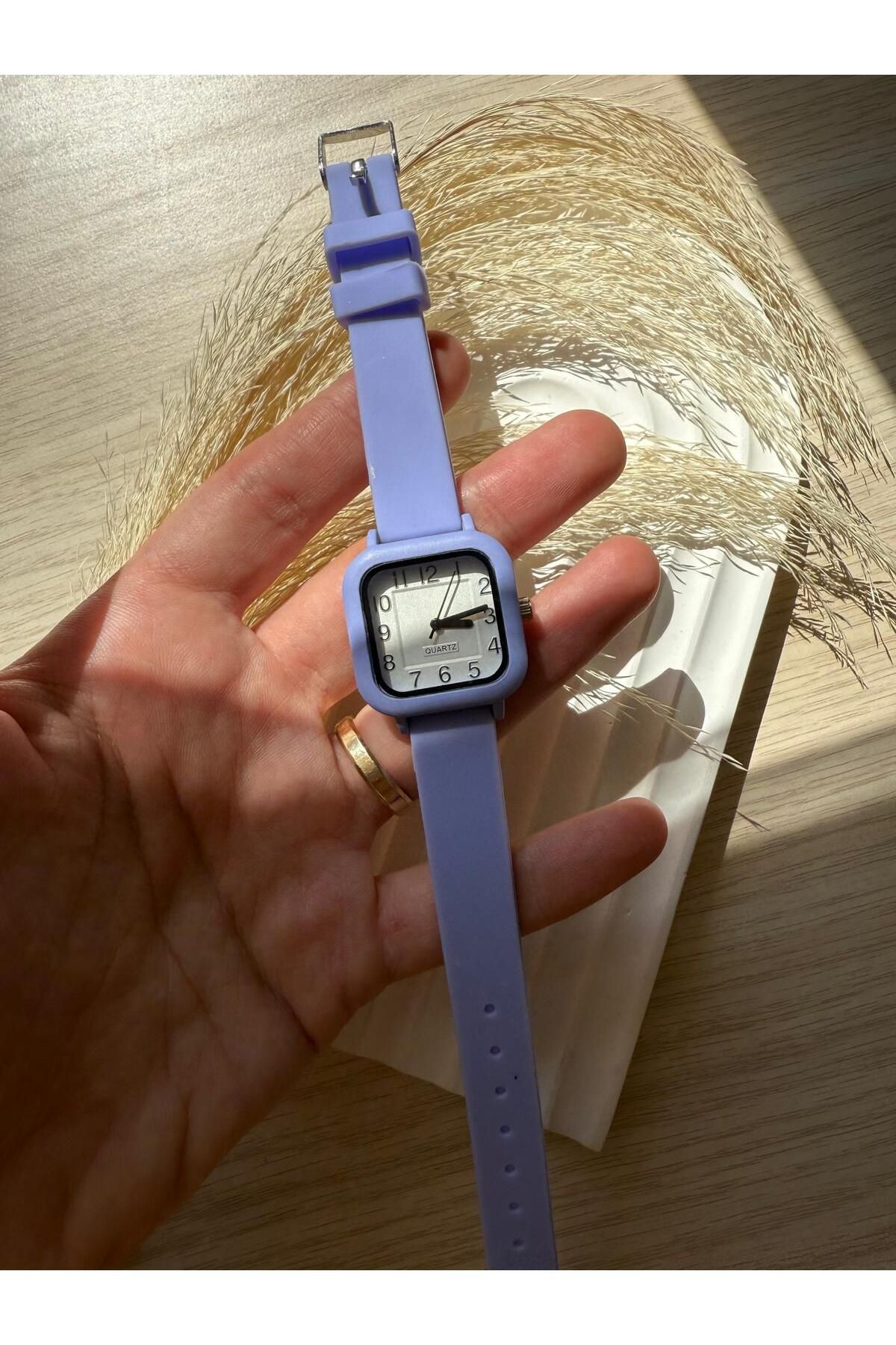 rubsey Retro Minimal Vintage Silikon Kordon Kadın Kol Saati Silikon Model