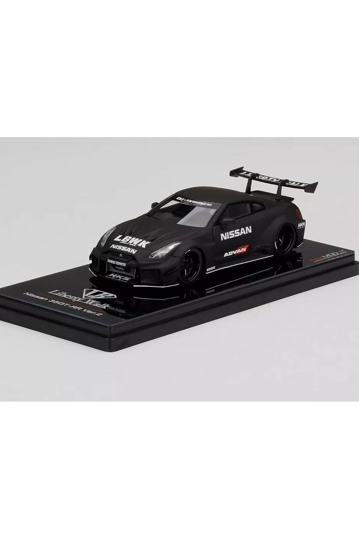 Butik TrueScale Miniatures (TSM Model) Nissan 35GT-RR Diecat 1:43 (Koleksiyon)