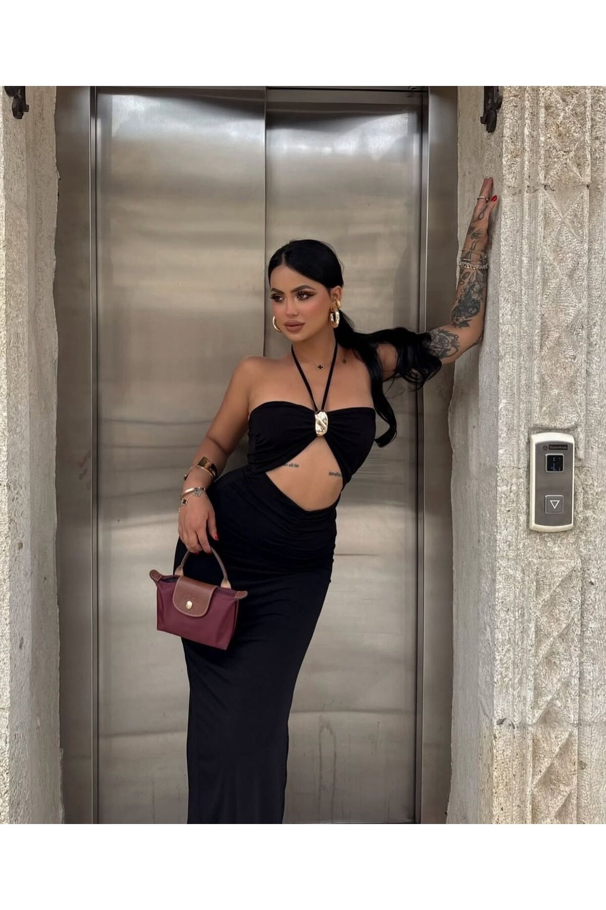 lesclees Göğüs Dekolteli Yırtmaçlı Midi Elbise