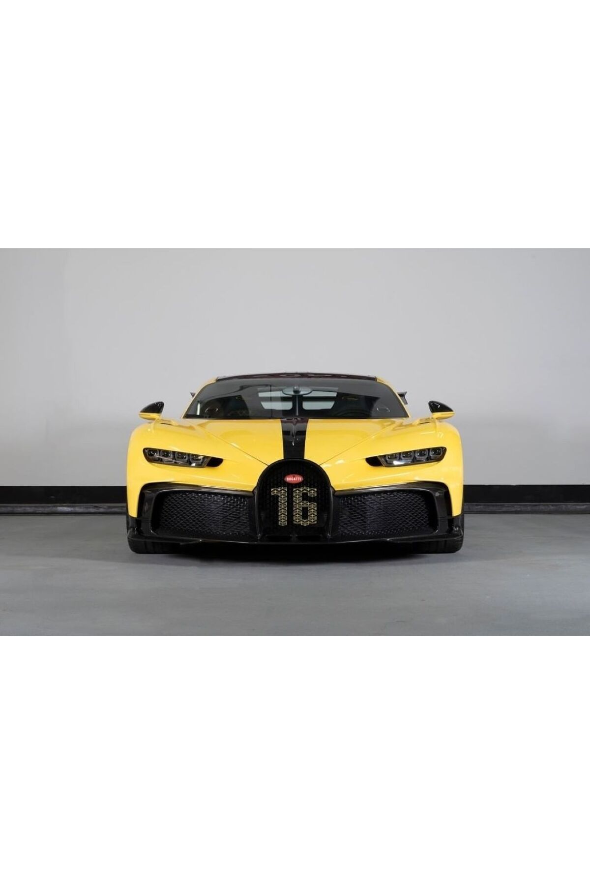 Butik TrueScale Miniatures (TSM Model) Bugatti Chiron Pur Sport Diecat 1:43 (Koleksiyon)