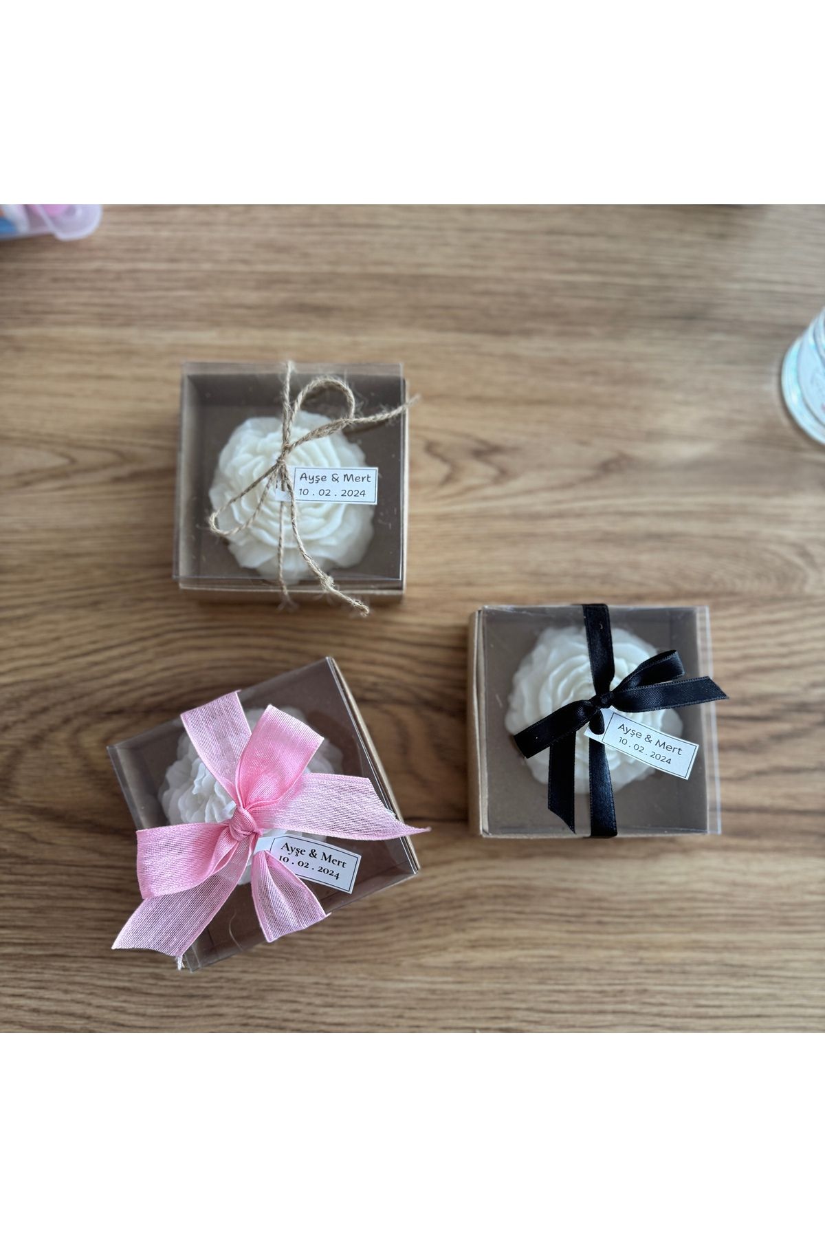 Atolye Del Mar Lotus Şakayık Mum, Kutulu ve suslu (9x9) Söz, Nişan, Düğün, Kına, Doğum Günü (10 adet)