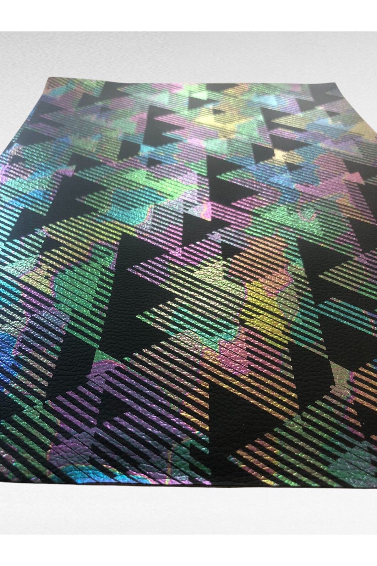 KumaşEvi Kendinden Yapışkanlı Hologramlı Geo Suni Deri - Kutu Kılıf Cüzdan Anahtarlık Kaplama / 21x30 cm
