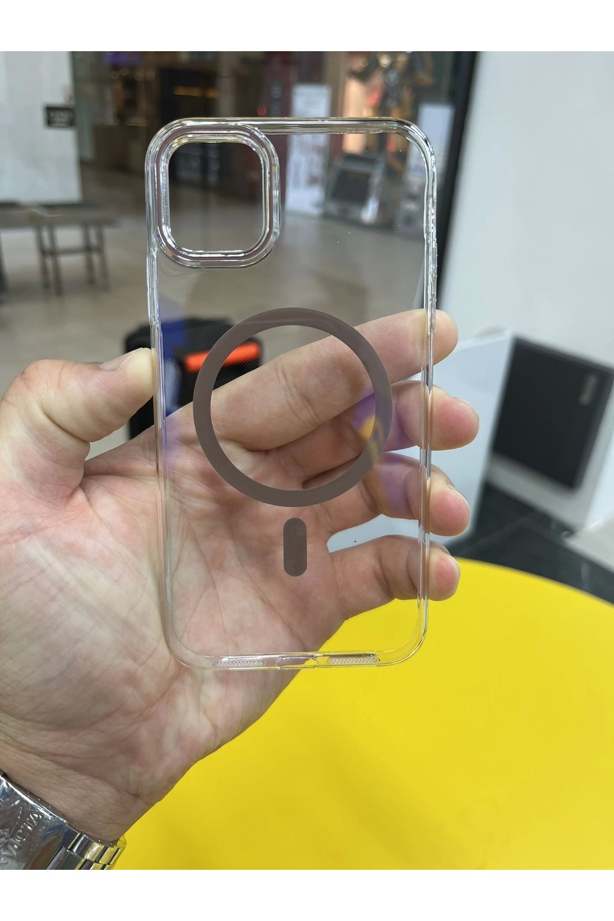 lucek cases İPhone 11 Uyumlu Şeffaf MagSafe Özellikli Geç Sararma Yapan Kıılıf