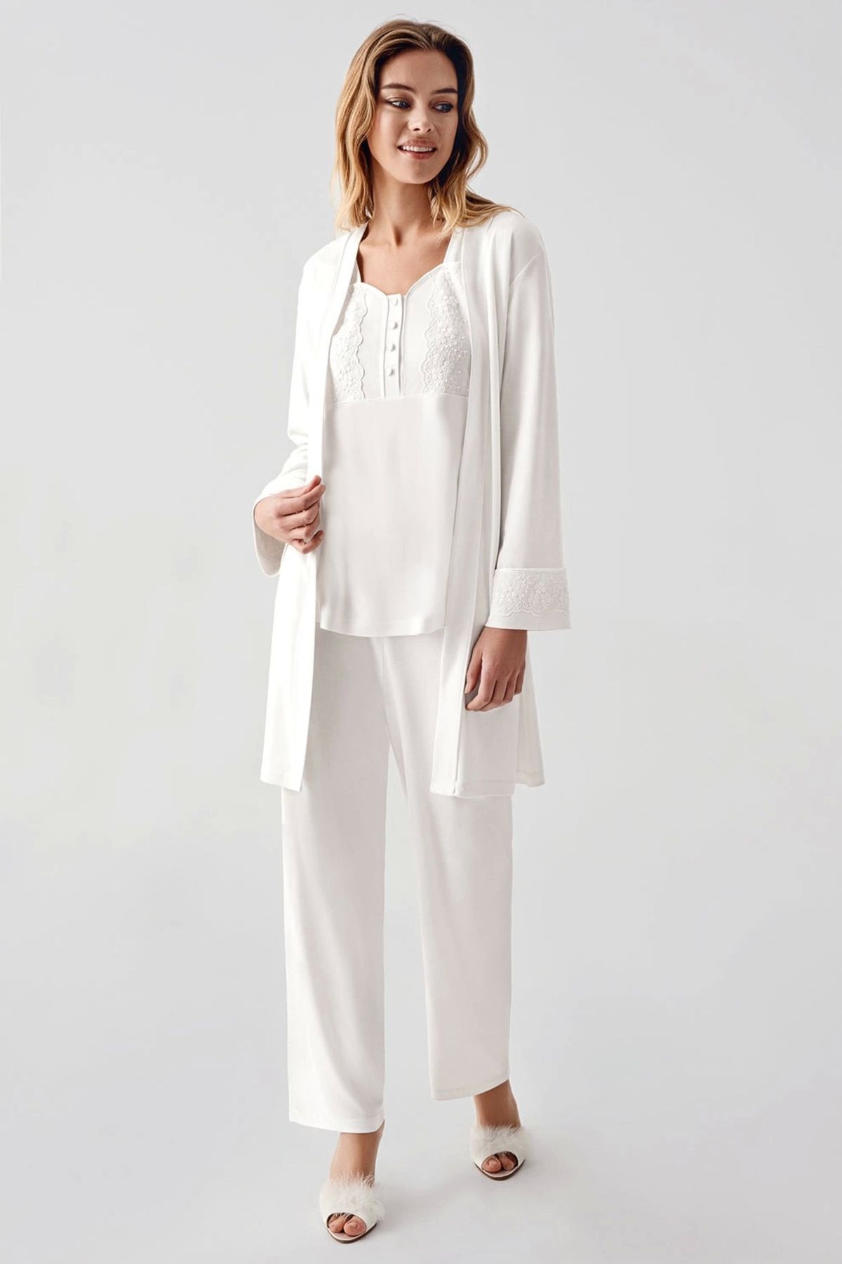 ARONA Freshness 321 Kadın Sabahlıklı Pijama Takımı