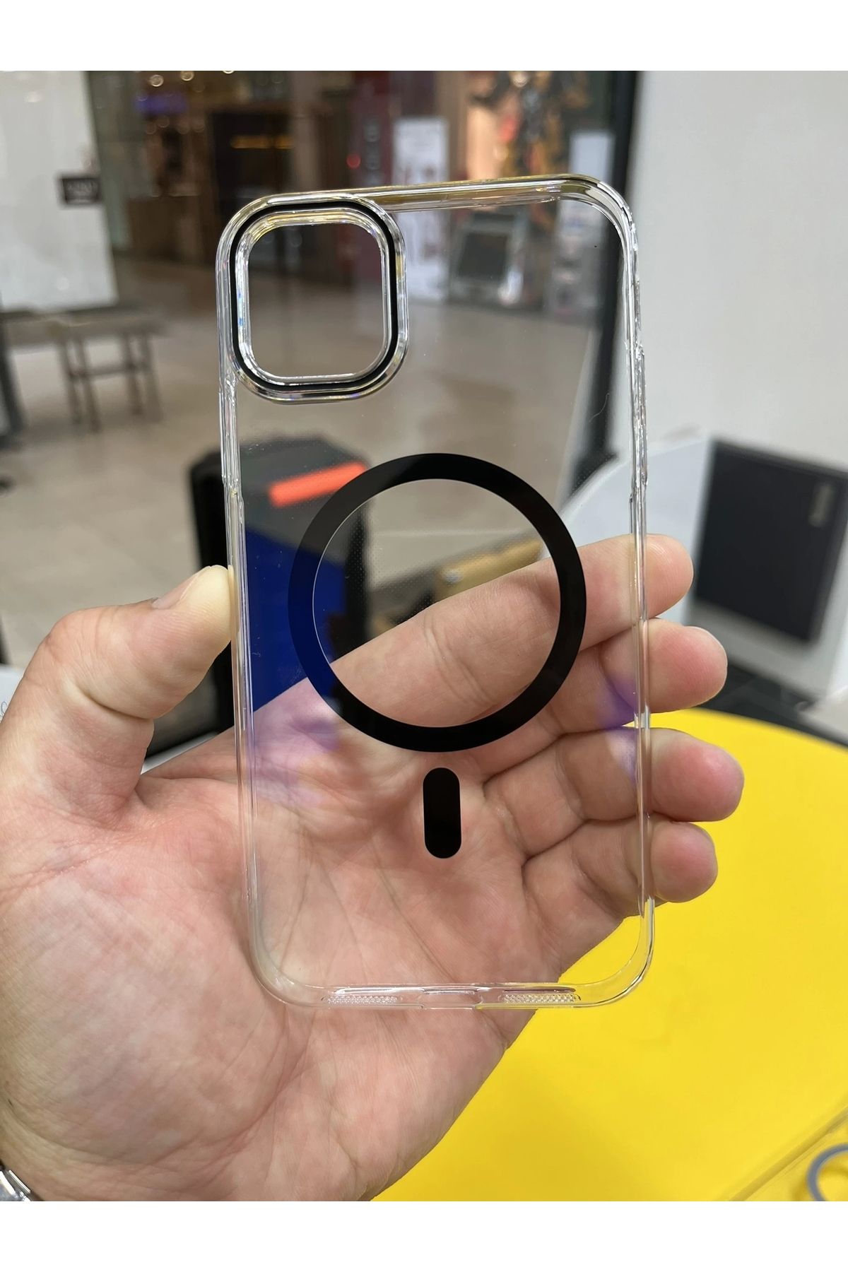 lucek cases İPhone 11 Uyumlu Şeffaf MagSafe Özellikli Geç Sararma Yapan Kıılıf