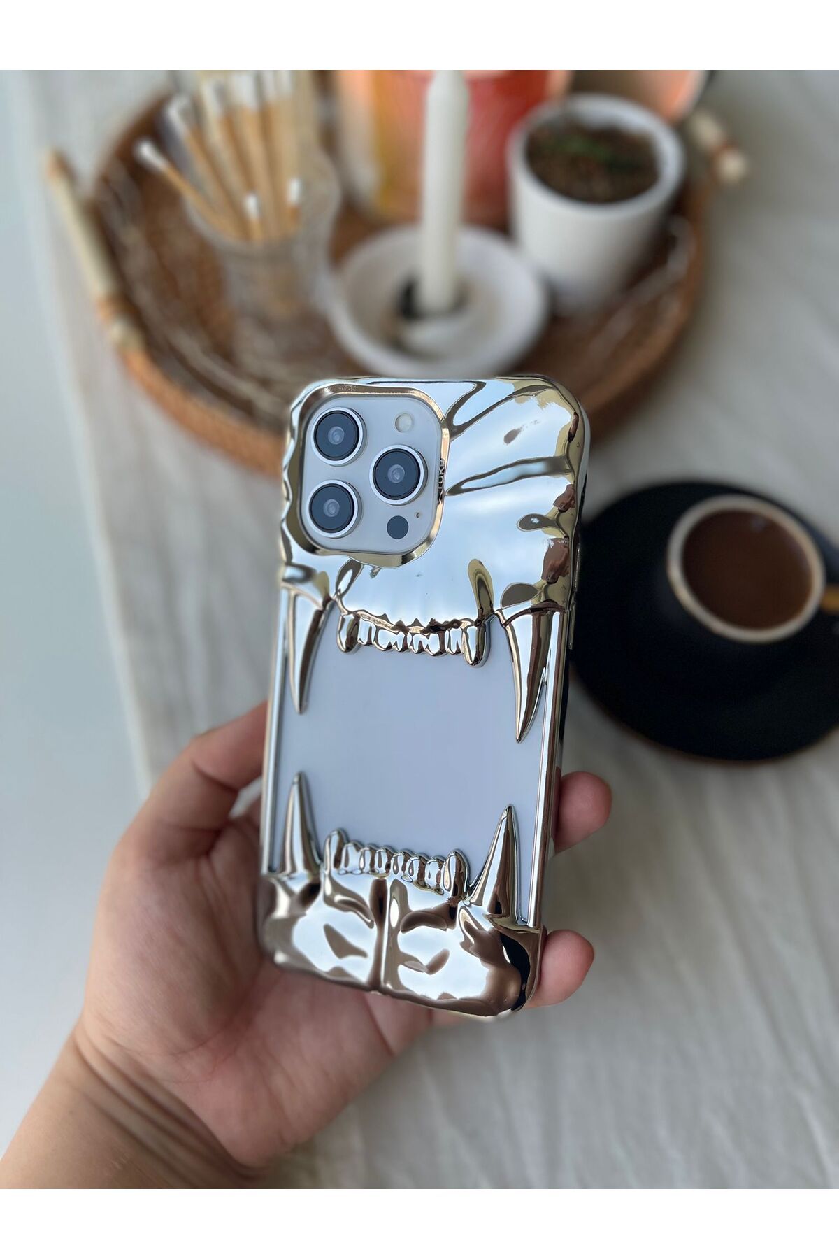 Kılıfsiparis iPhone 16 Uyumlu Kaplan Dişi Çerçeveli Silikon Kılıf