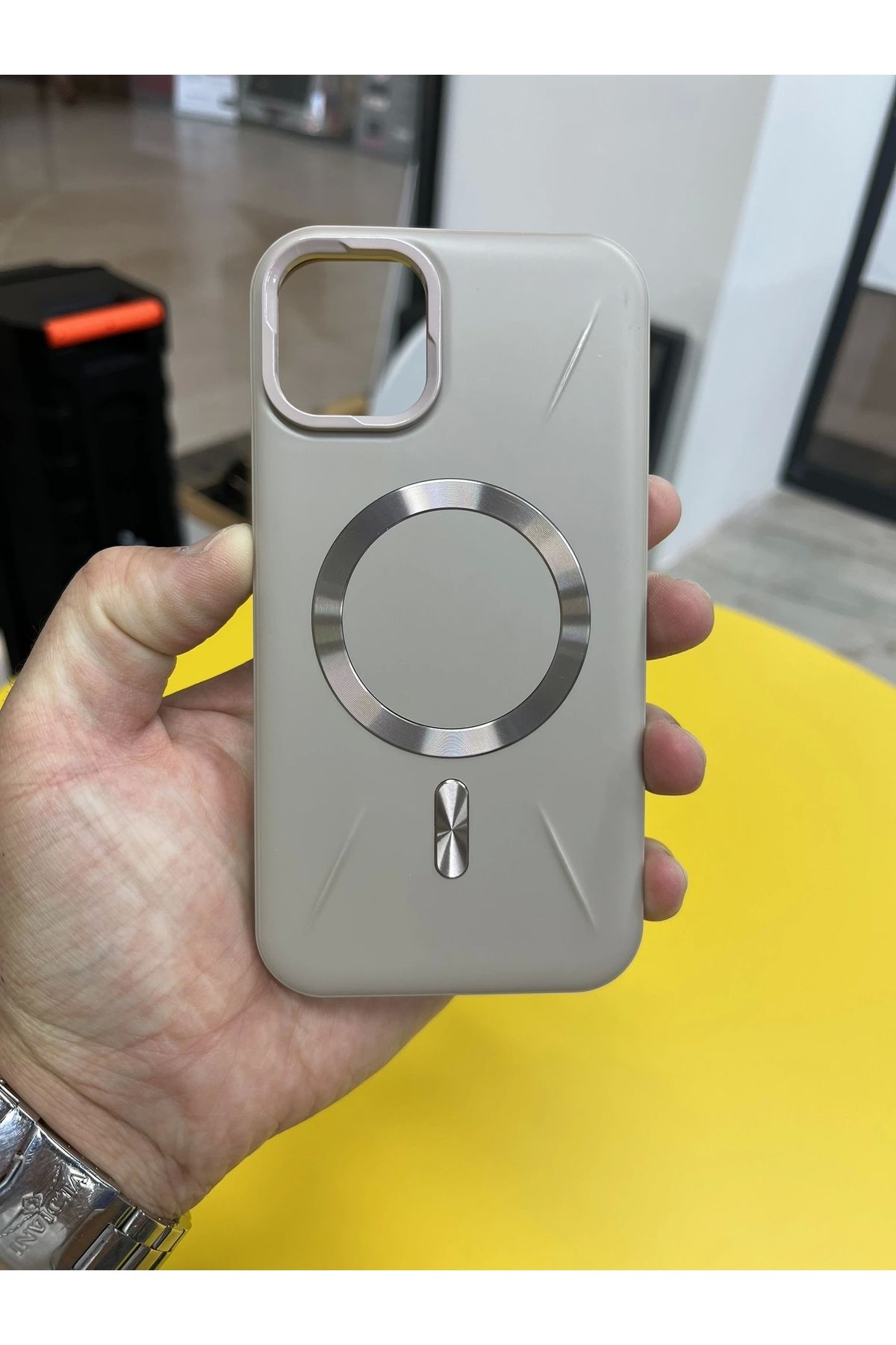 lucek cases İPhone 11 Uyumlu Premium MagSafe Özellikli Ultra Lüks Kılıf