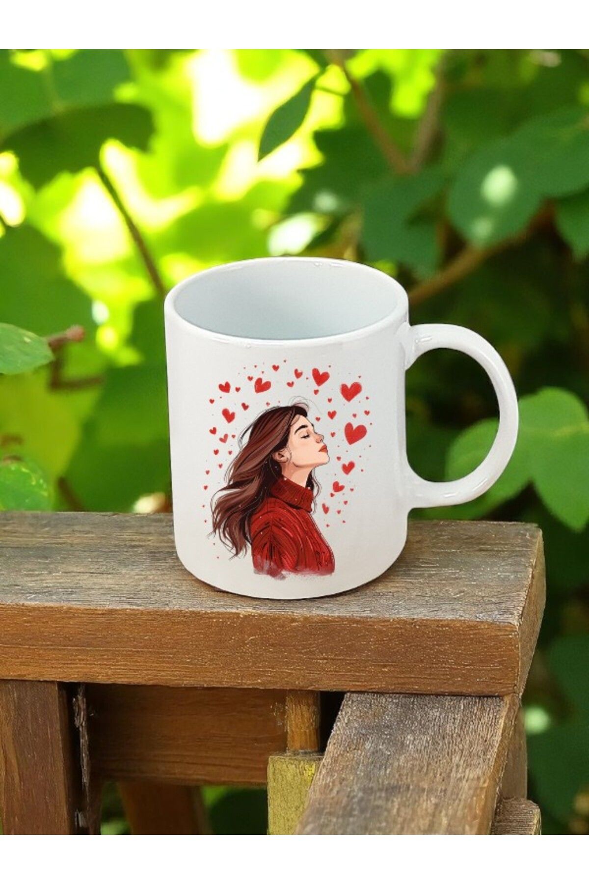 lili hediyelik Kalp ve Kadın Baskılı Beyaz Kupa Bardak