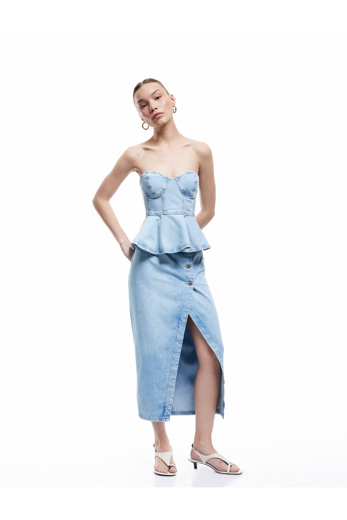 Koton Yeni Sezon Düğme Detaylı Yırtmaçlı Normal Bel Slim Fit Midi Denim Kalem Etek