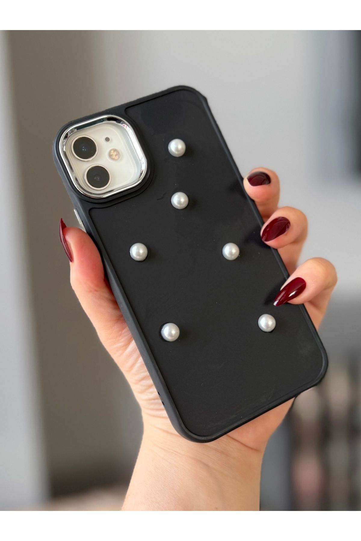 MirazTasarim IPHONE 11 3D İNCİ DEKORLU SİYAH KILIF