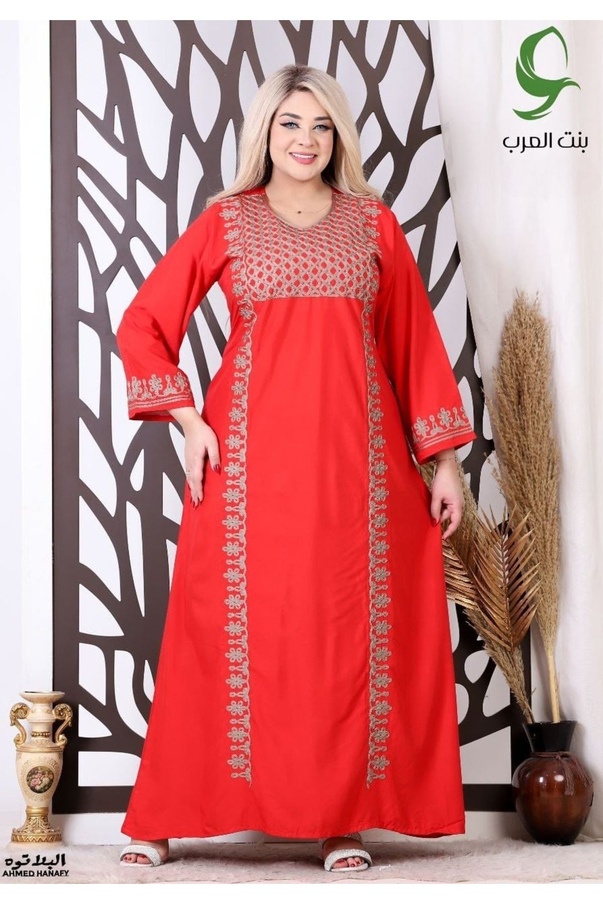 Genrics-Embroidered two-thirds-sleeved reception jalabiya made of light and soft Marasi fabric, giving you a feeling of comfort and freshness 3