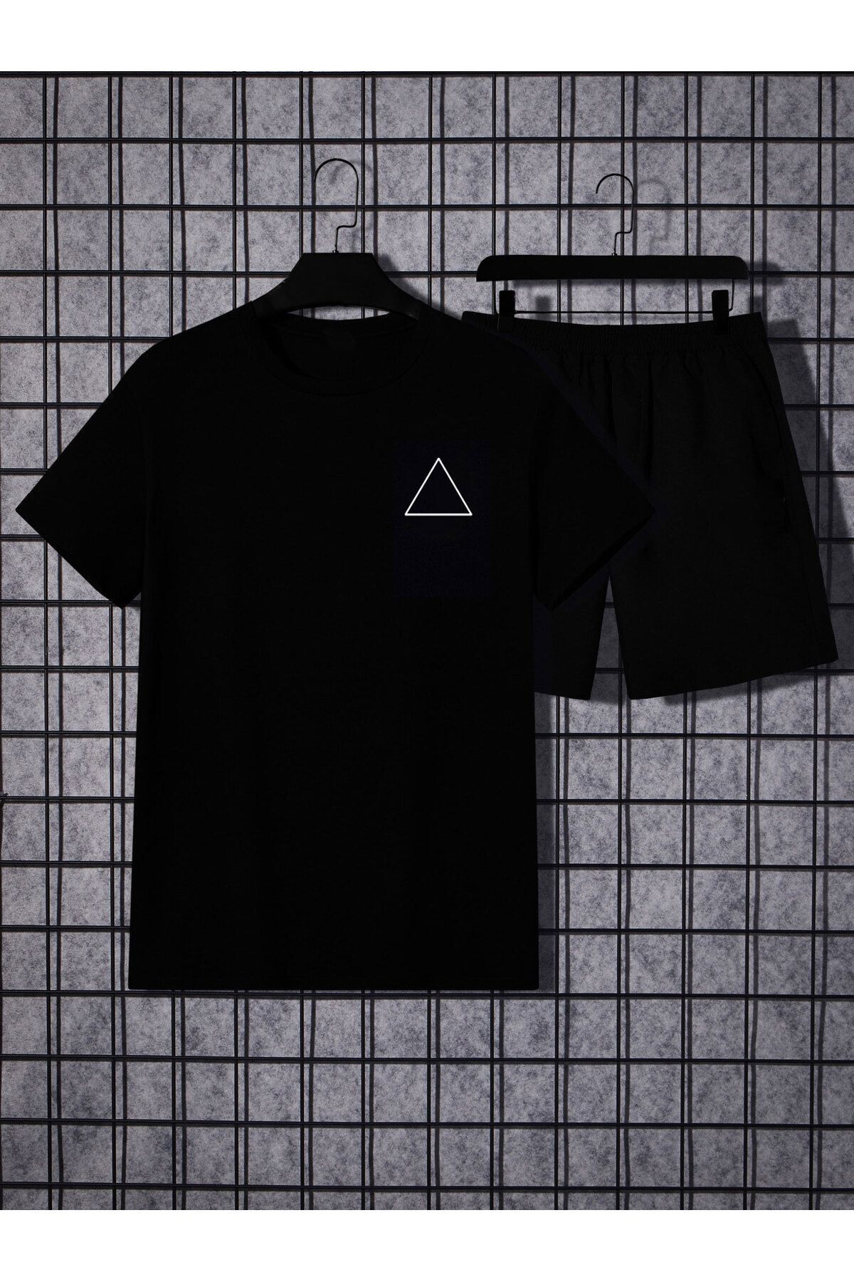 Boi Üçgen Logo T-Shirt Şort - Siyah Şortlu Tişört Alt Üst Takım Baskılı Bisiklet Yaka