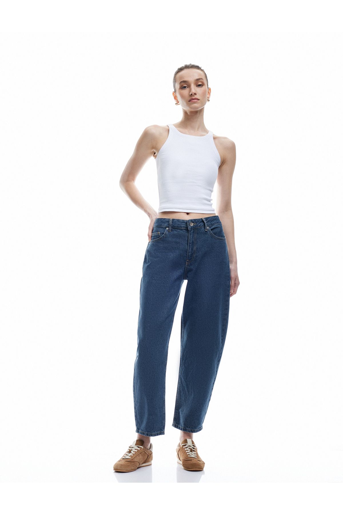 Koton Yeni Sezon Pamuklu Rahat Kalıp Cepli Barrel Fit Jean Pantolon