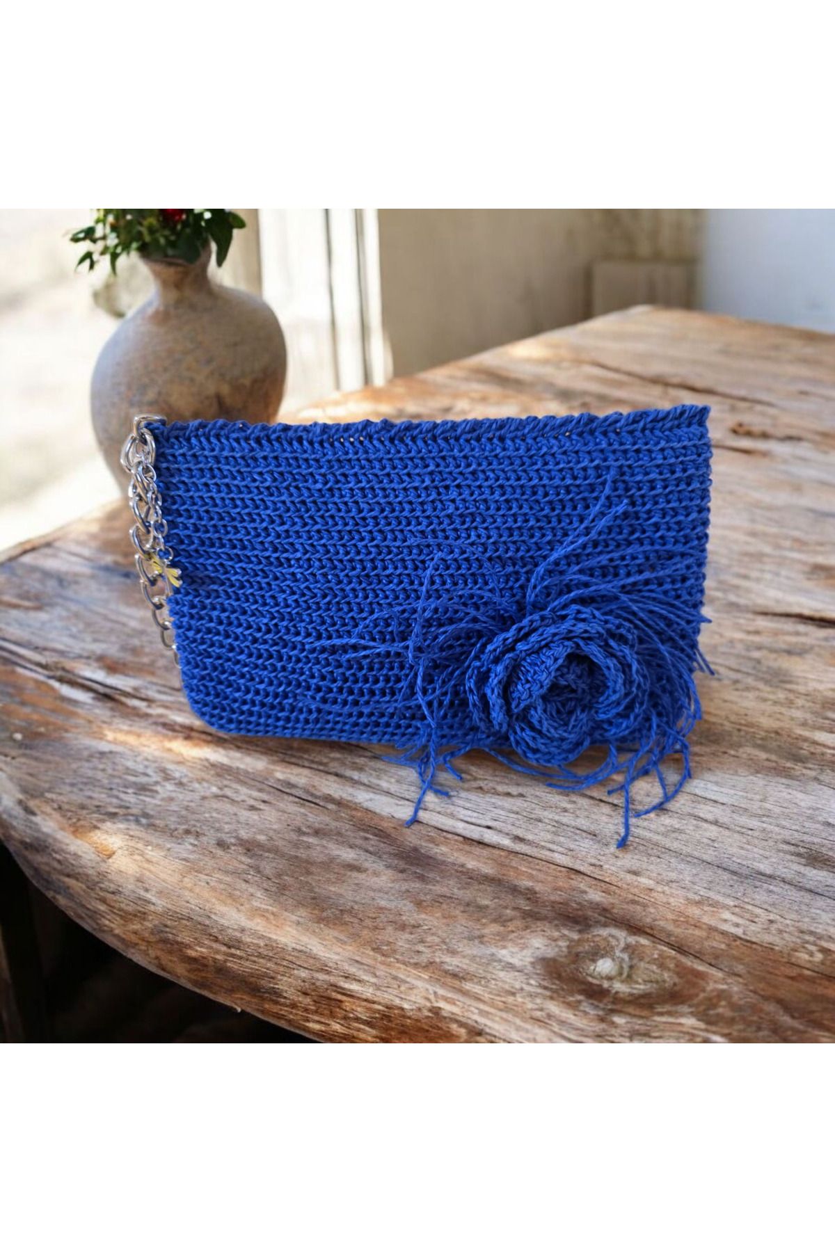 Lotus El Yapımı Örgü Clutch – Mavi Çiçek Detaylı Kısa Saplı Çanta | 25x16 cm Portföy Çanta