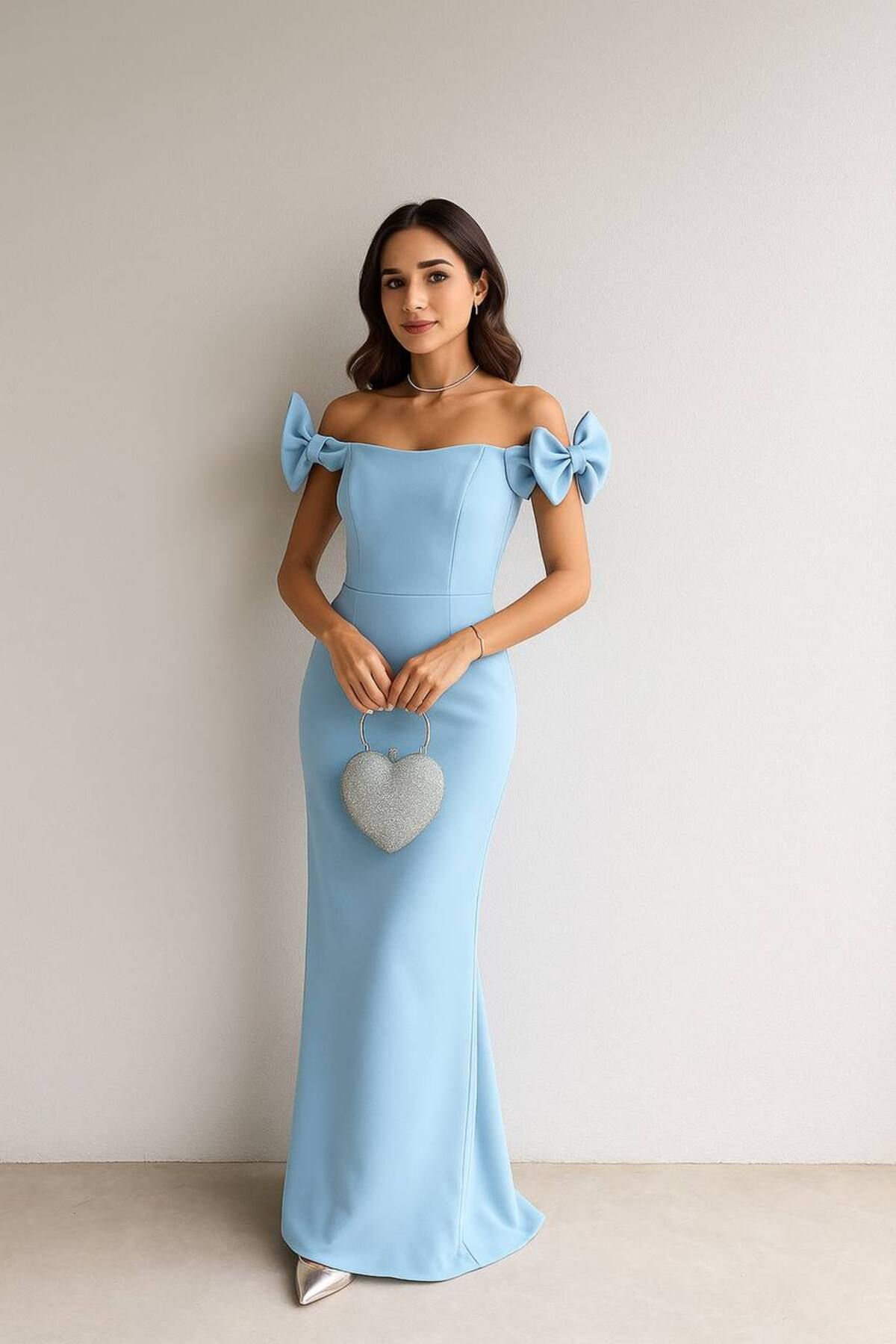 Ahzem Collection Fiyonk detaylı Maxi Boy Tasarım Elbise