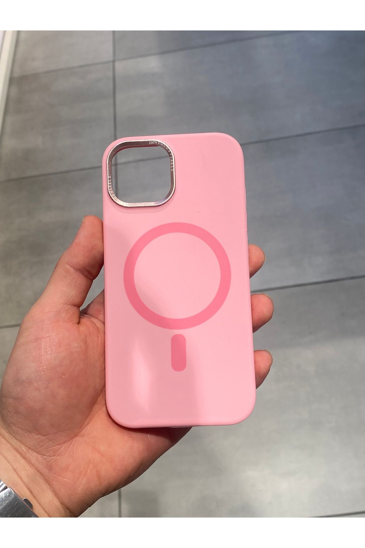 Mee.co İphone 15 Uyumlu Magsafe Şarj Destekli İçi Kadife Silikon Kılıf