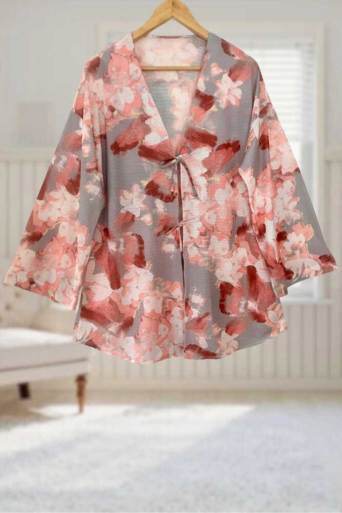 Aişe tesettür Gri Pudra Çiçekli Önü Bağlamalı Kimono Tunik / Likralı Yazlık Kumaş 85 cm Boy