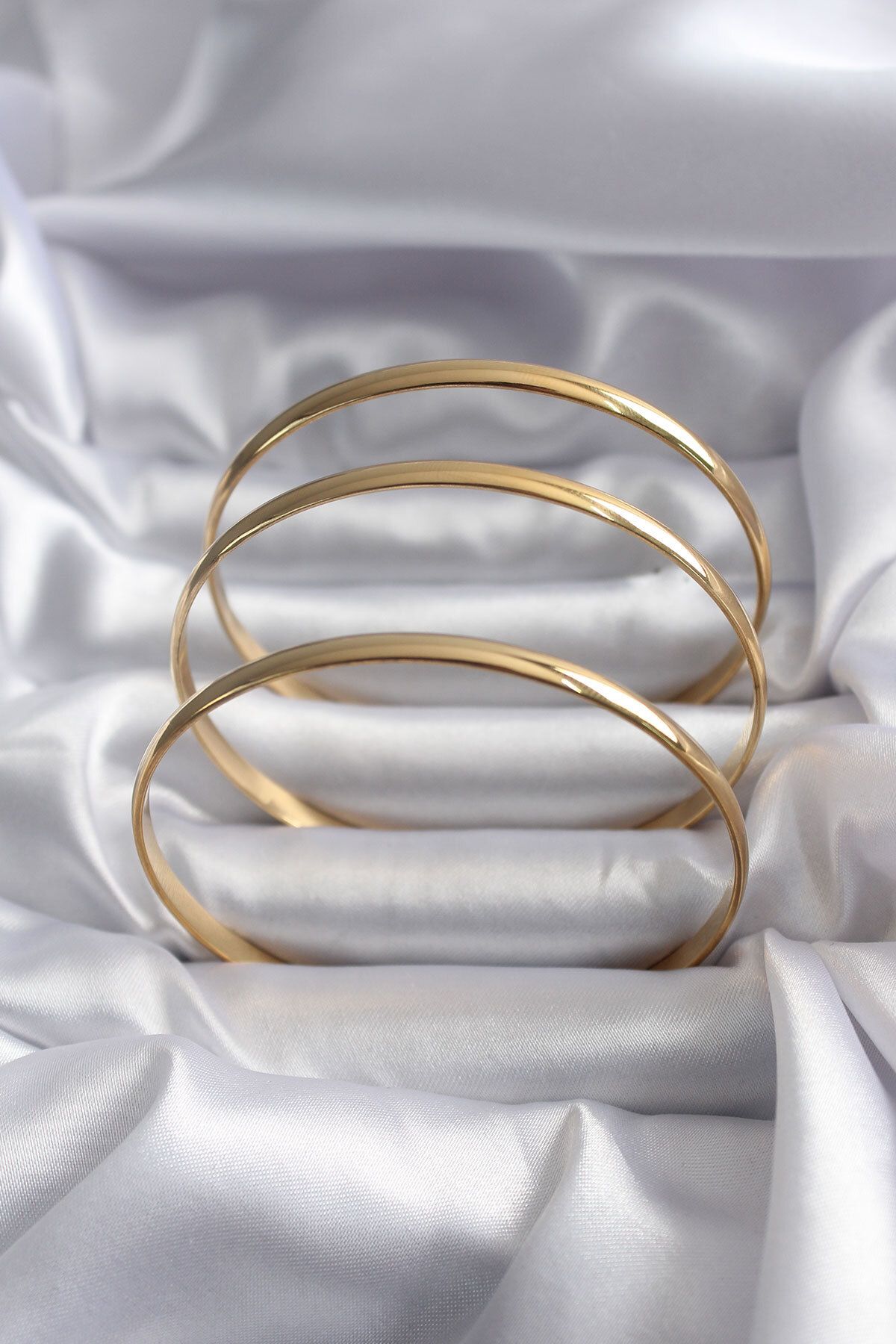 Toptan Bulurum 316L Çelik Gold Renk Ajda Model 65 mm Kadın Bileklik