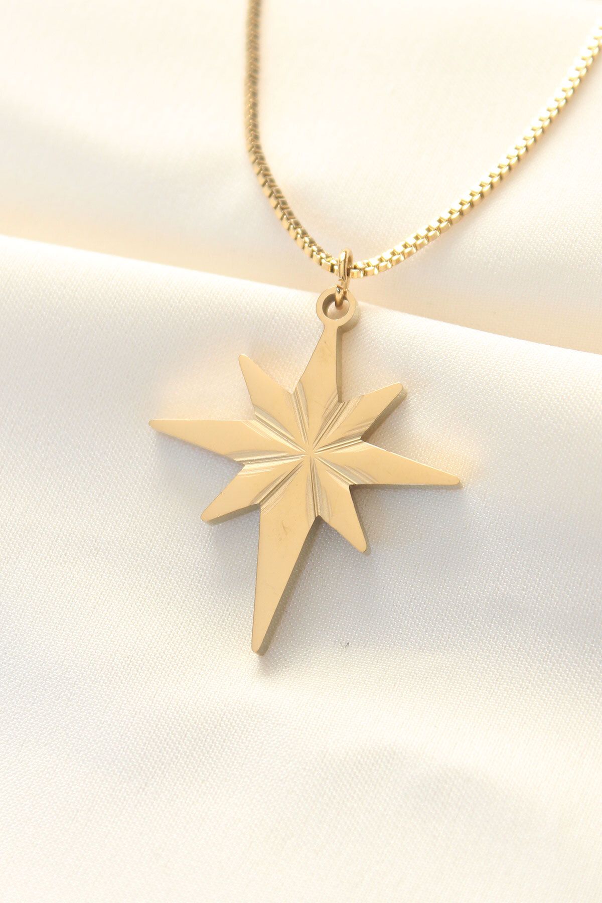 Angel Of Life 316L Çelik Gold Renk Kutup Yıldızı Kolye - TJ-BKO8499