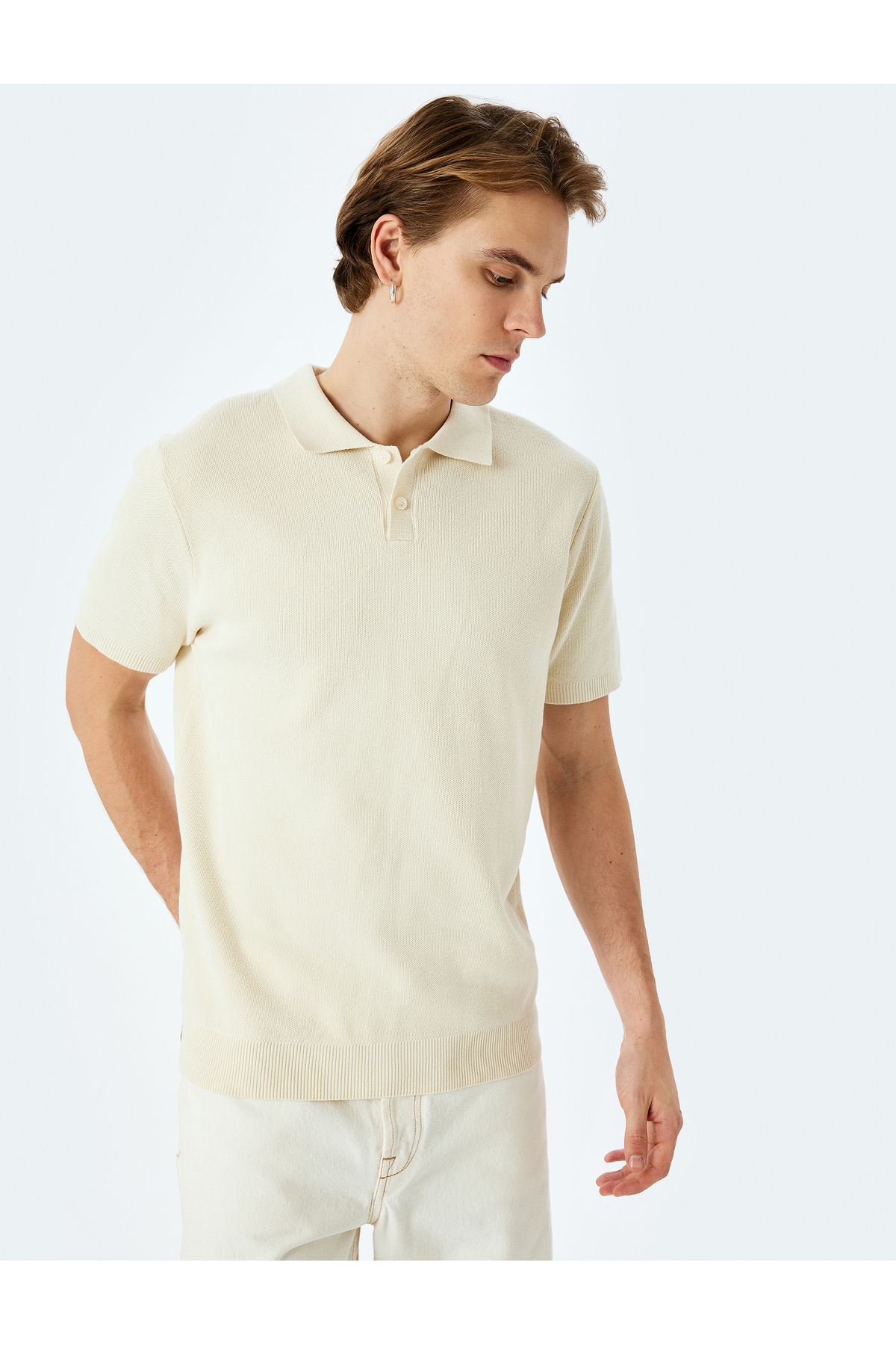 Koton Yeni Sezon Pamuklu Basic Polo V Yaka Kısa Kollu Triko Tişört
